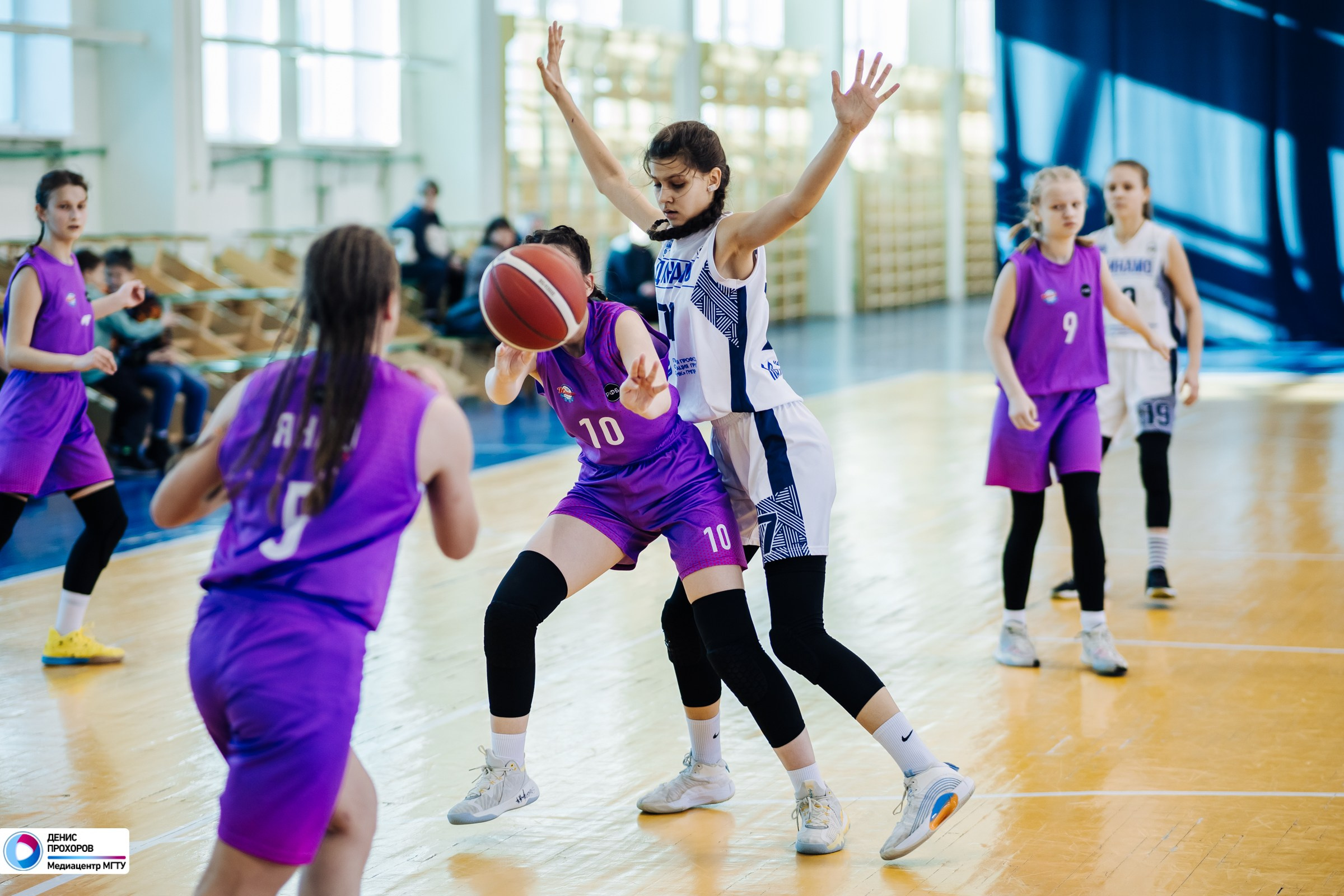 Соревнования по баскетболу среди девушек до 16 лет / 04.02.24. Денис Прохоров Фотограф в г. Магнитогорск