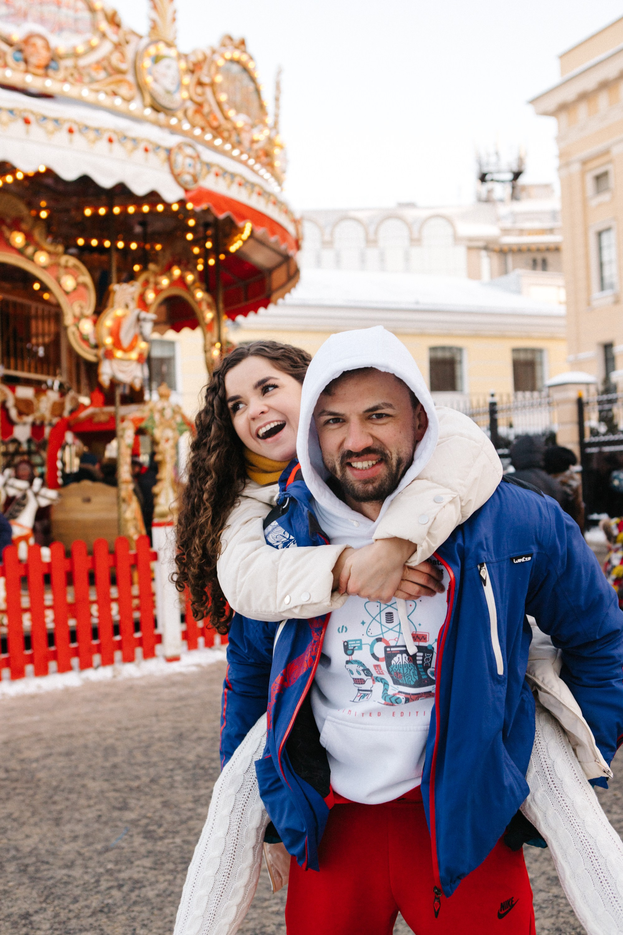 Фотопрогулки и фотосессии в Санкт-Петербурге. Фотограф в Санкт-Петербурге Юлия Ласкари