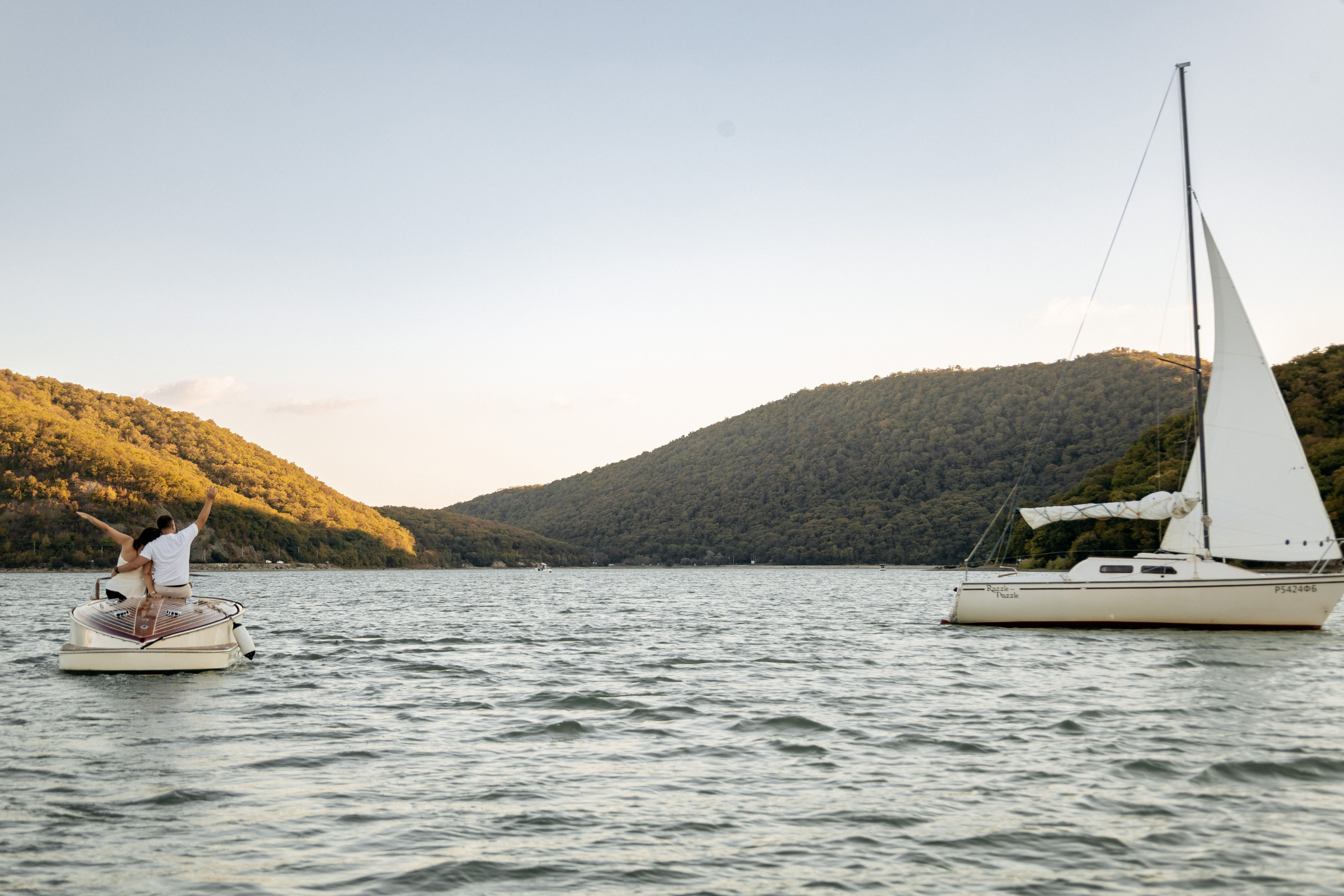 Идеи для романтической фотосессии на озере Абрау-Дюрсо
