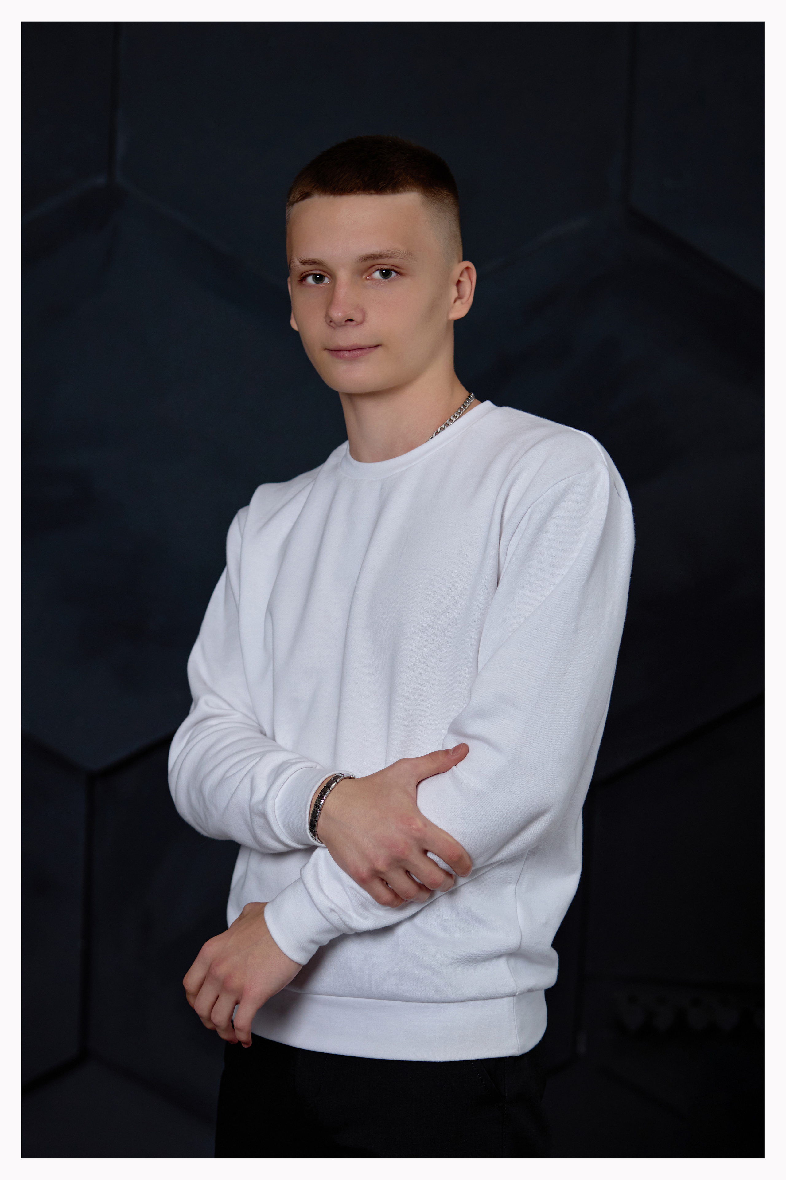 Выпускные портреты для выпускного альбома таганрог. Фотограф Выпускные альбомы Таганрог Сергей Коробченко