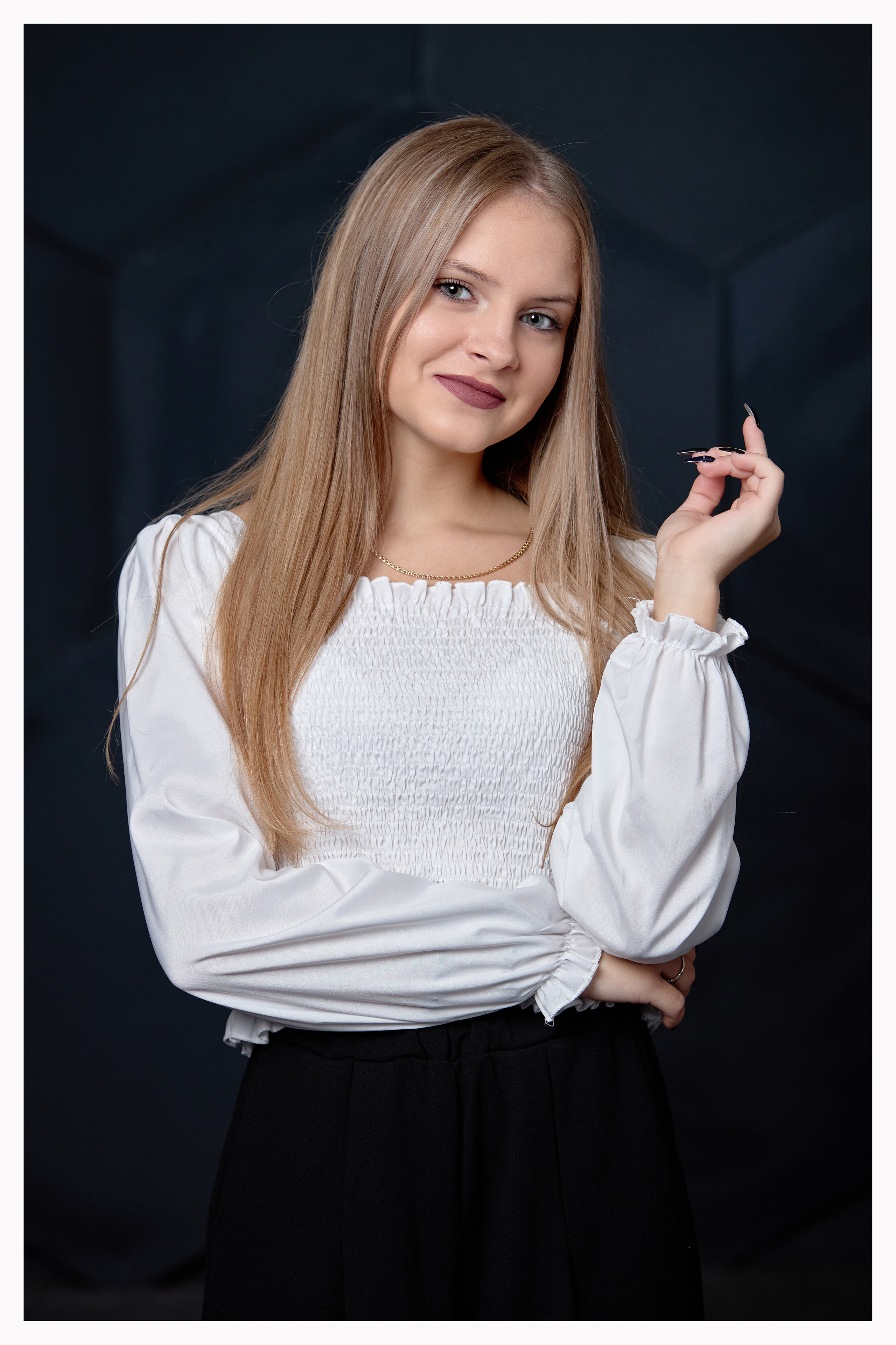 Выпускные портреты для выпускного альбома таганрог. Фотограф Выпускные альбомы Таганрог Сергей Коробченко