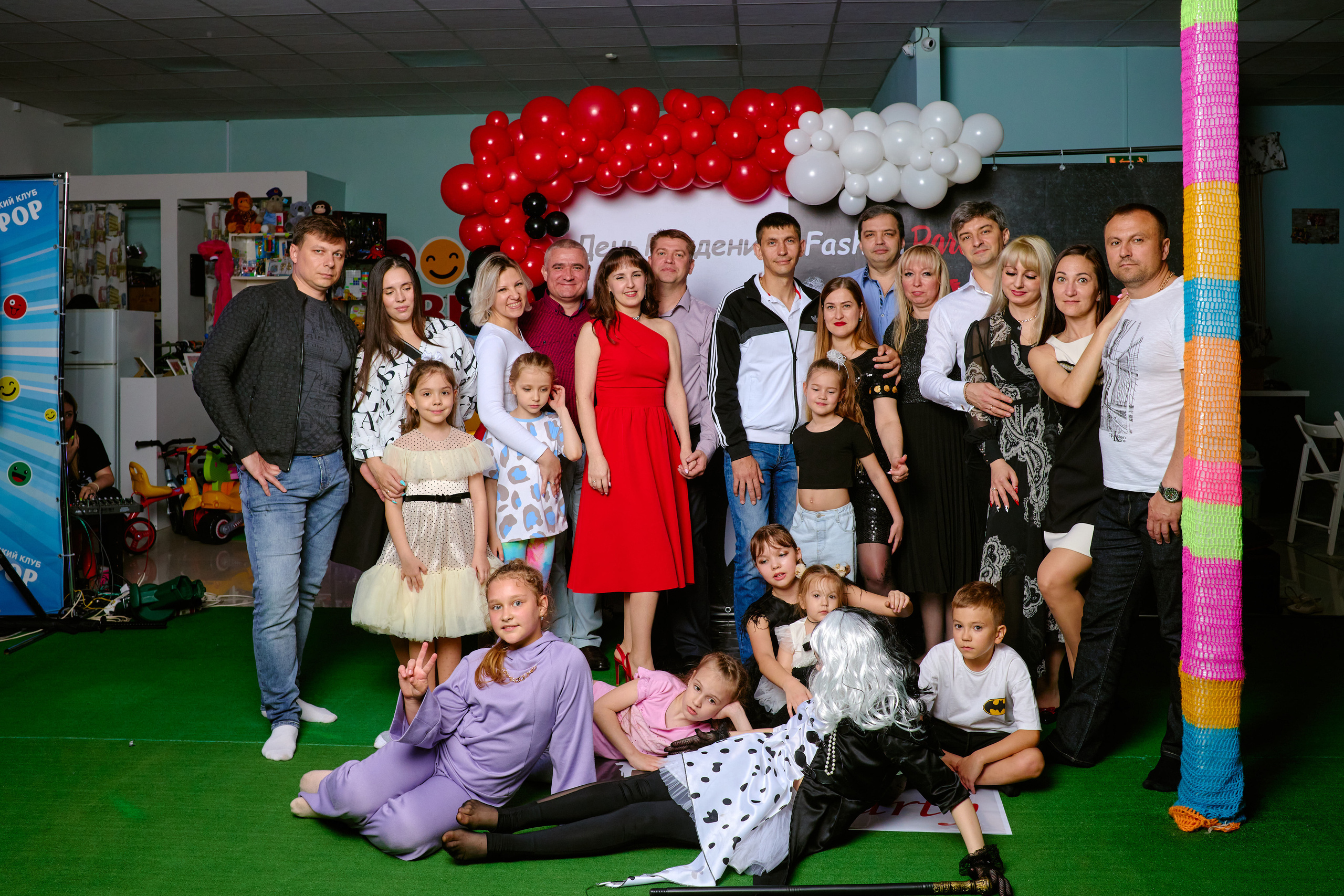 Сьемка детского дня рождения таганрог Fashion party Yesenia. Фотограф Выпускные альбомы Таганрог Сергей Коробченко