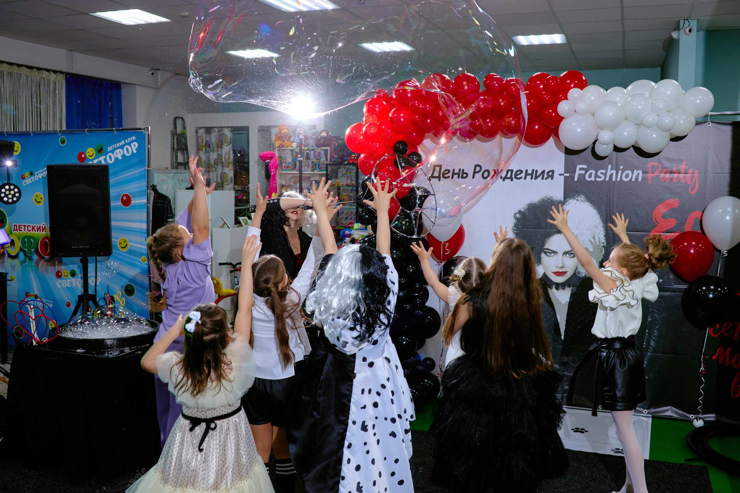 Сьемка детского дня рождения таганрог Fashion party Yesenia. Фотограф Выпускные альбомы Таганрог Сергей Коробченко