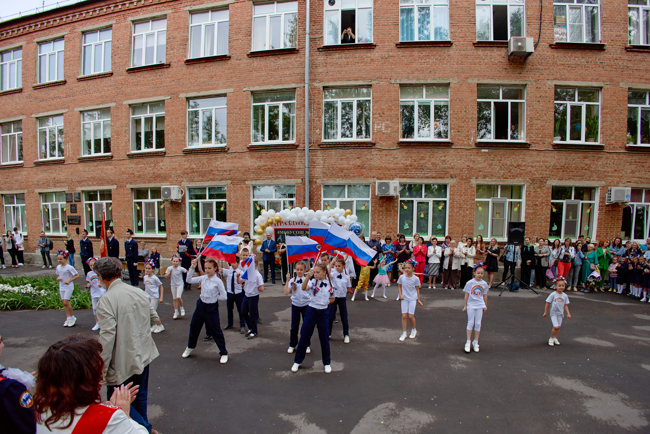 Сьемка линейки на 1 сентября таганрог 6 школа. Фотограф Выпускные альбомы Таганрог Сергей Коробченко