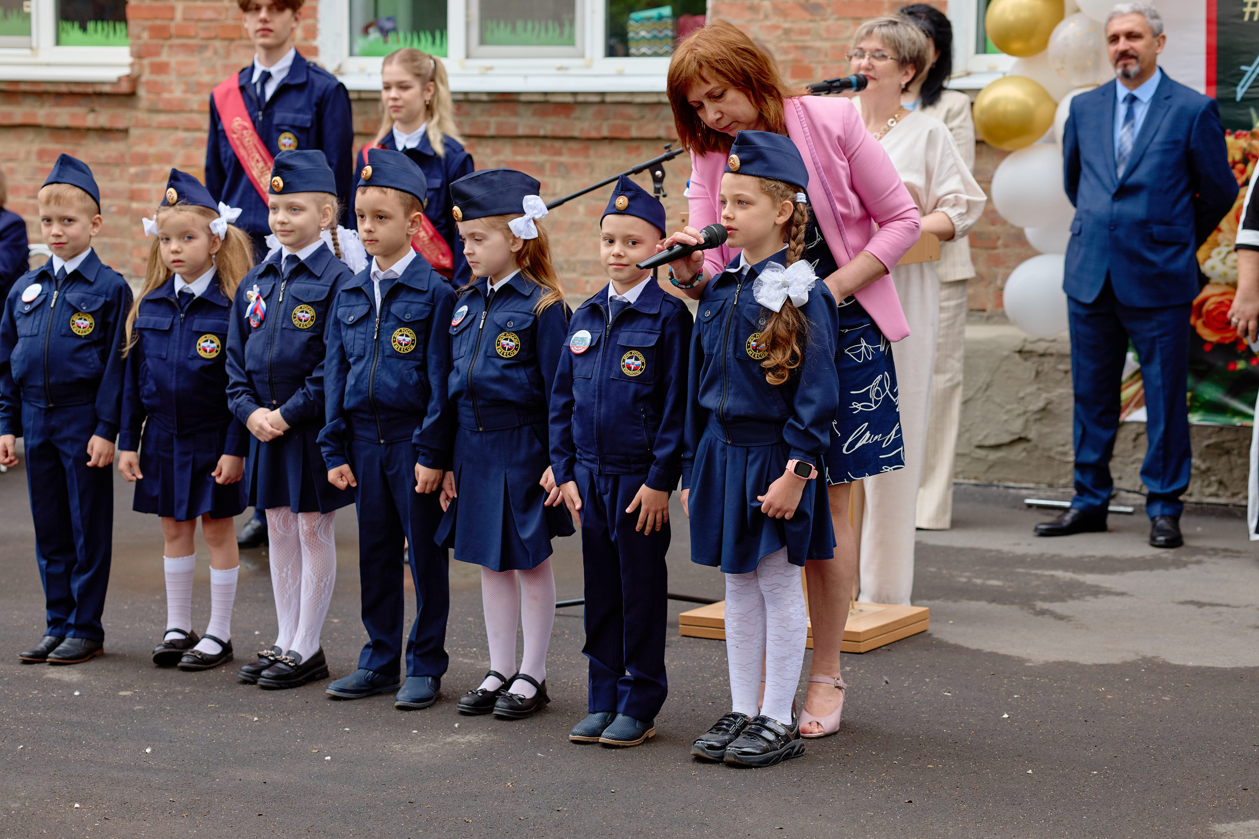 Сьемка линейки на 1 сентября таганрог 6 школа. Фотограф Выпускные альбомы Таганрог Сергей Коробченко