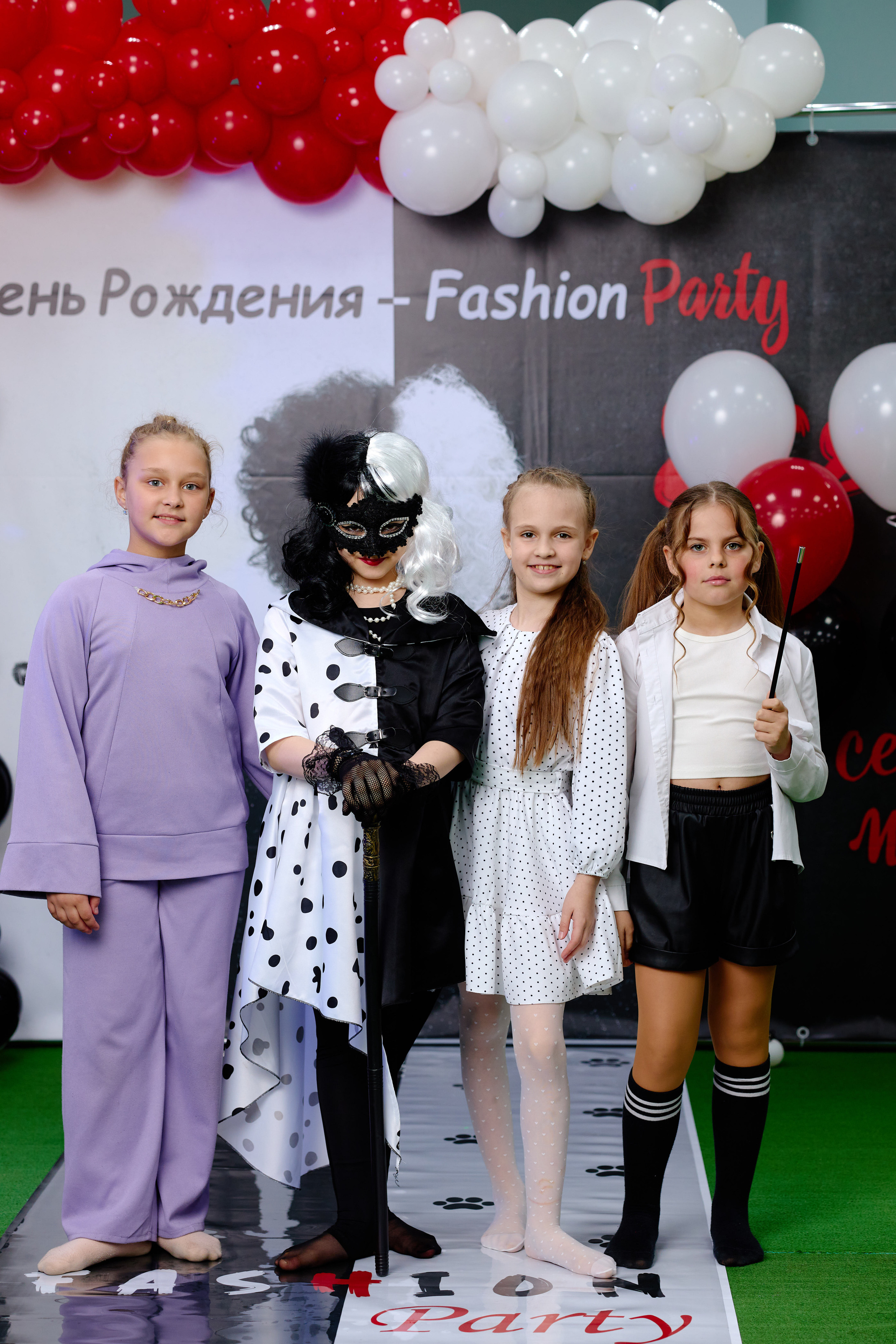 Сьемка детского дня рождения таганрог Fashion party Yesenia. Фотограф Выпускные альбомы Таганрог Сергей Коробченко