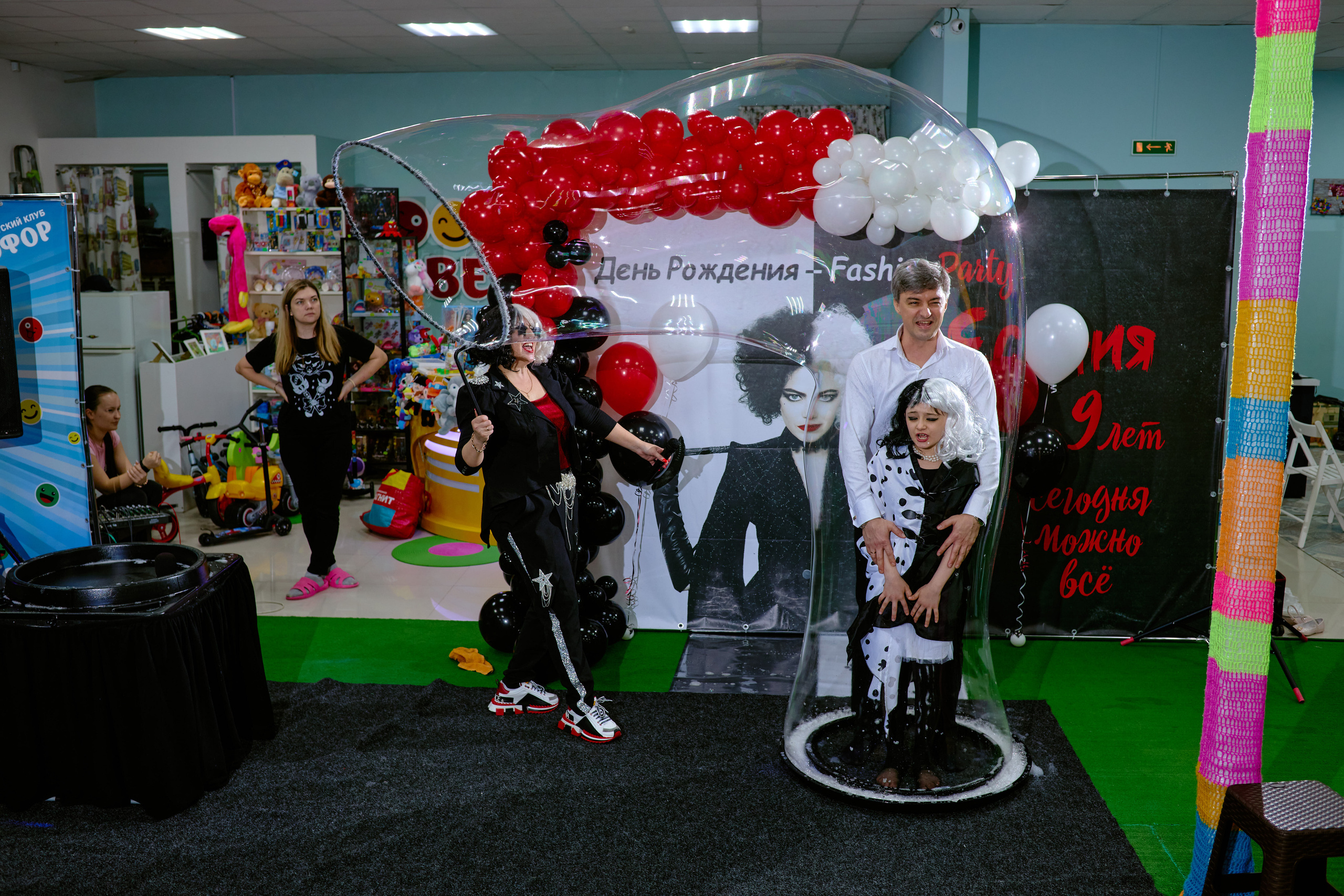 Сьемка детского дня рождения таганрог Fashion party Yesenia. Фотограф Выпускные альбомы Таганрог Сергей Коробченко