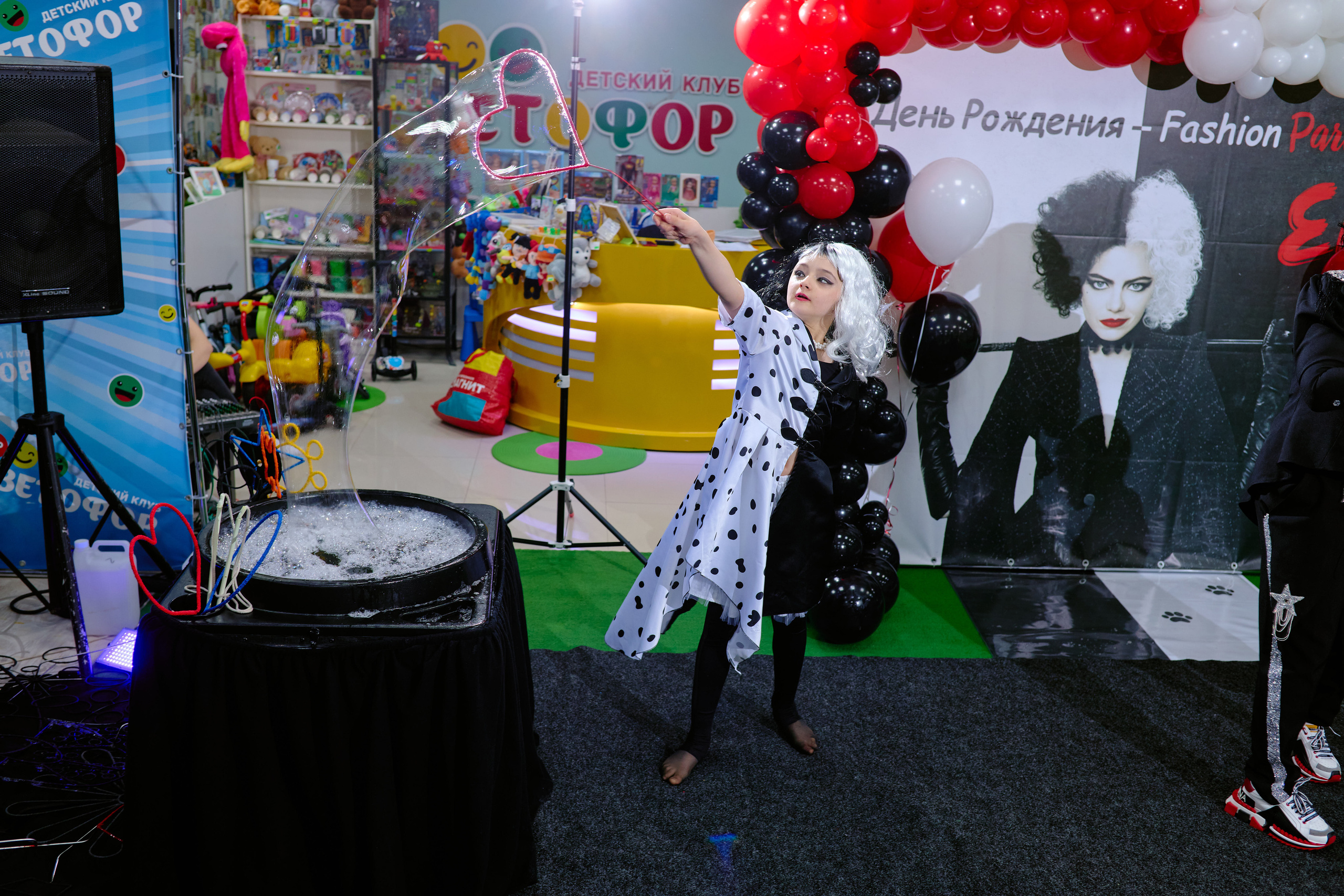 Сьемка детского дня рождения таганрог Fashion party Yesenia. Фотограф Выпускные альбомы Таганрог Сергей Коробченко