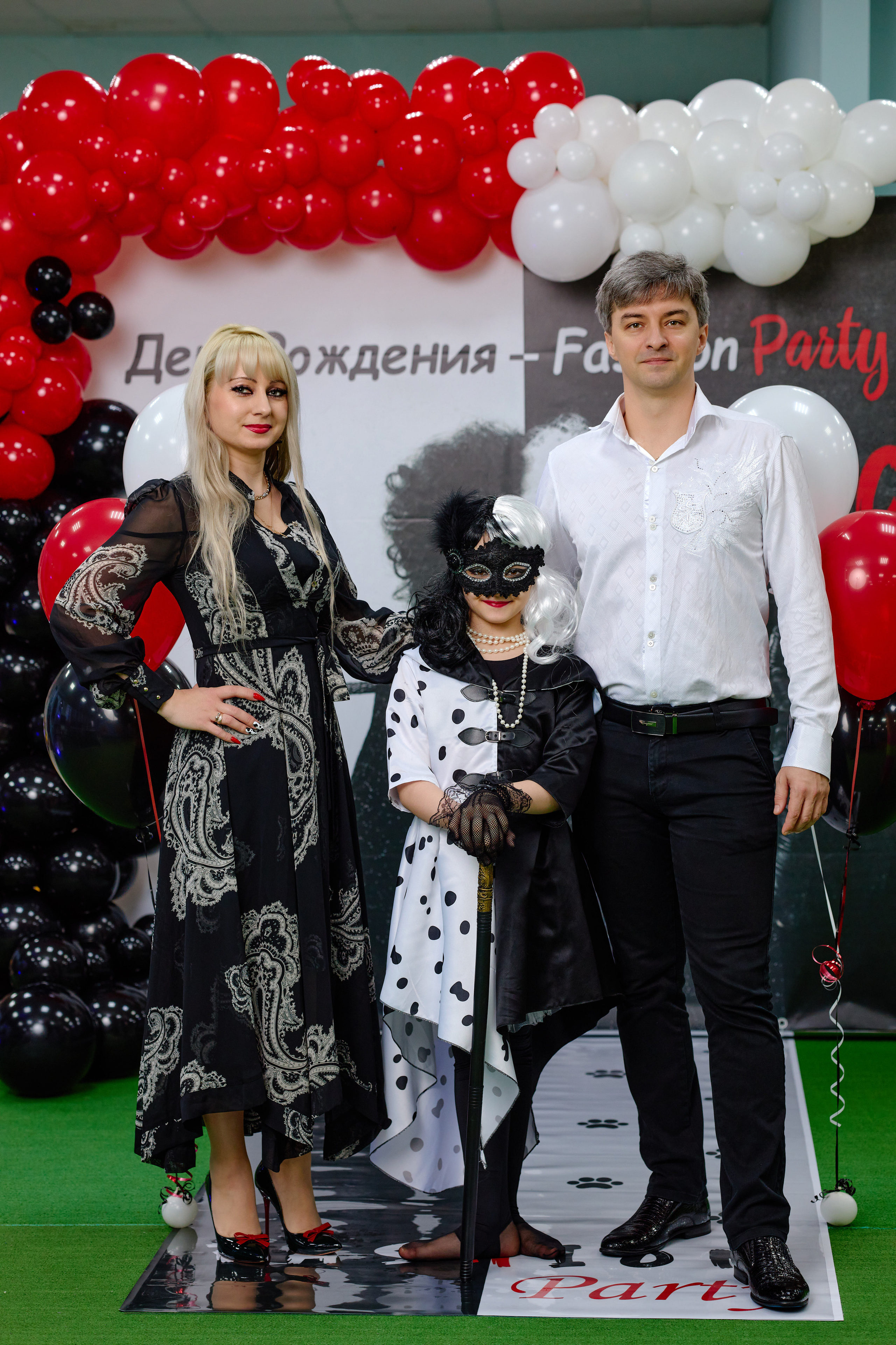 Сьемка детского дня рождения таганрог Fashion party Yesenia. Фотограф Выпускные альбомы Таганрог Сергей Коробченко