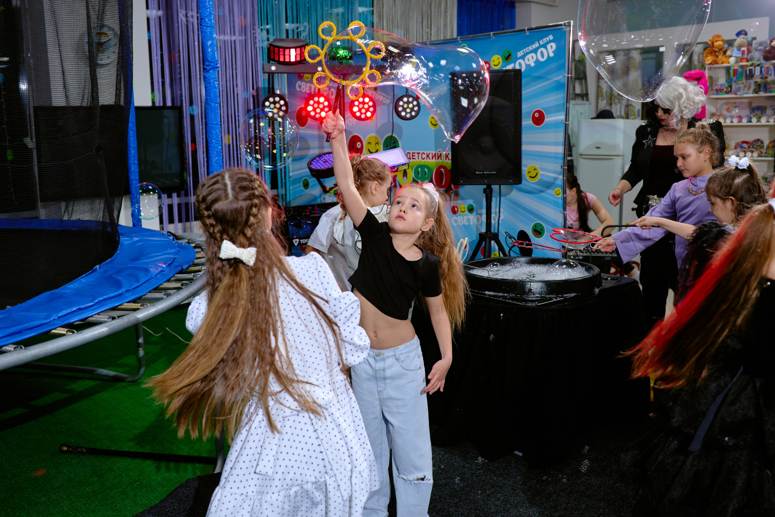 Сьемка детского дня рождения таганрог Fashion party Yesenia. Фотограф Выпускные альбомы Таганрог Сергей Коробченко