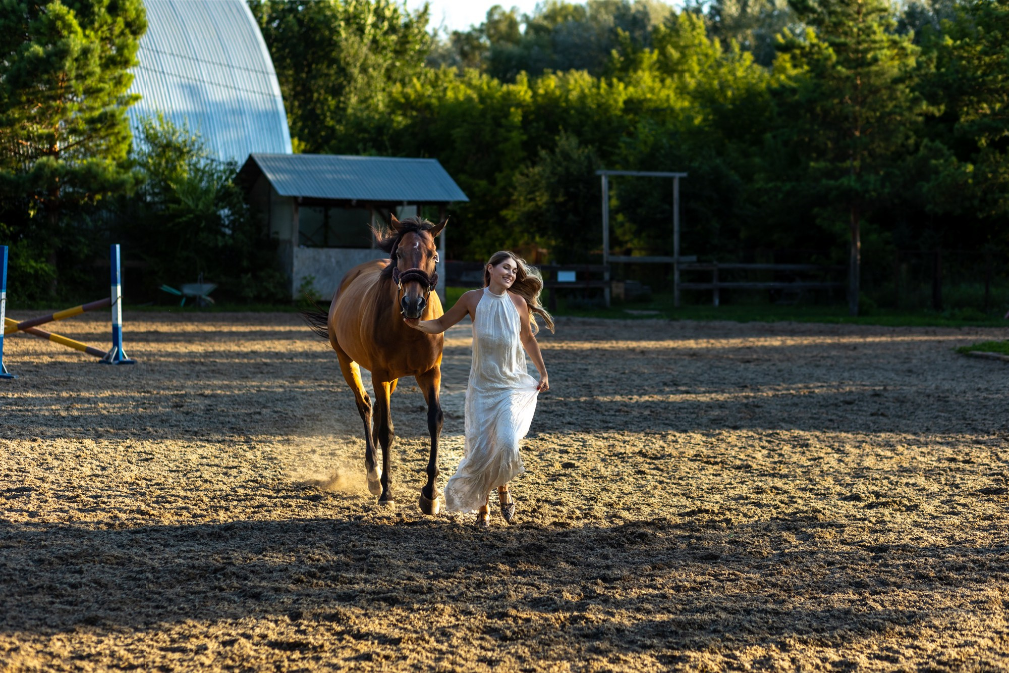 Семейная фотосессия в конном клубе. Фотограф в Оренбурге. Профессиональный фотограф