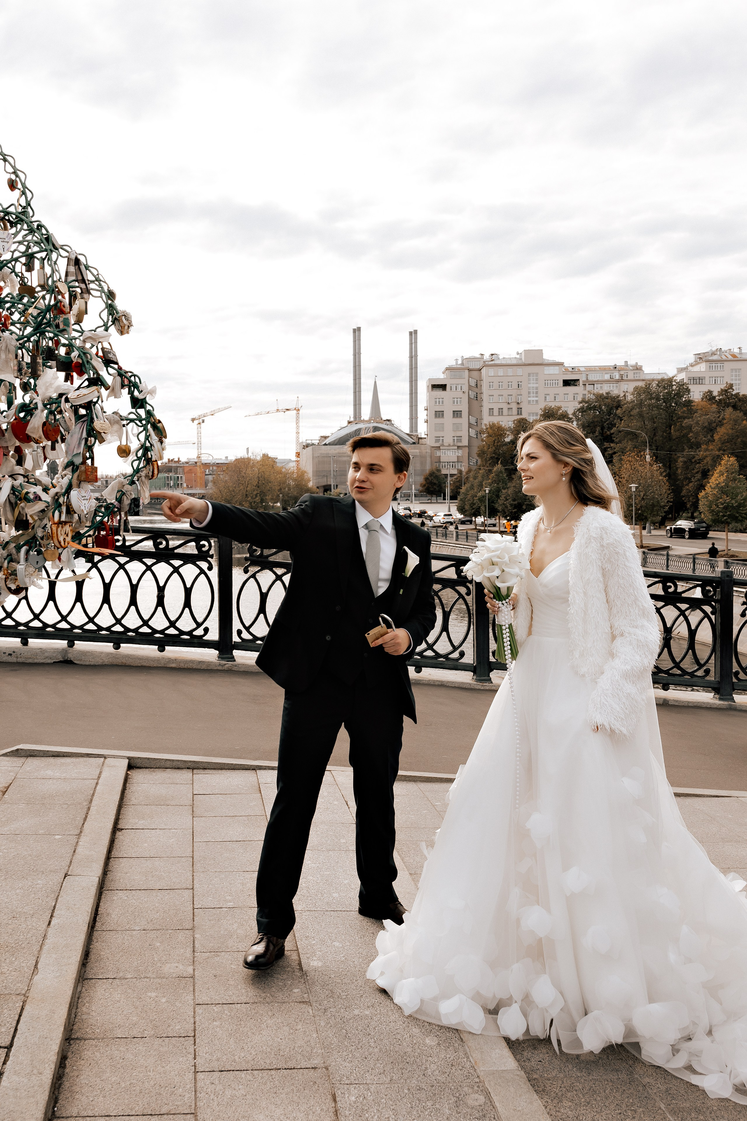Свадьба «Парк Горького» Артём-Юлия. Свадебный/Портретный фотограф снимаю в Москве