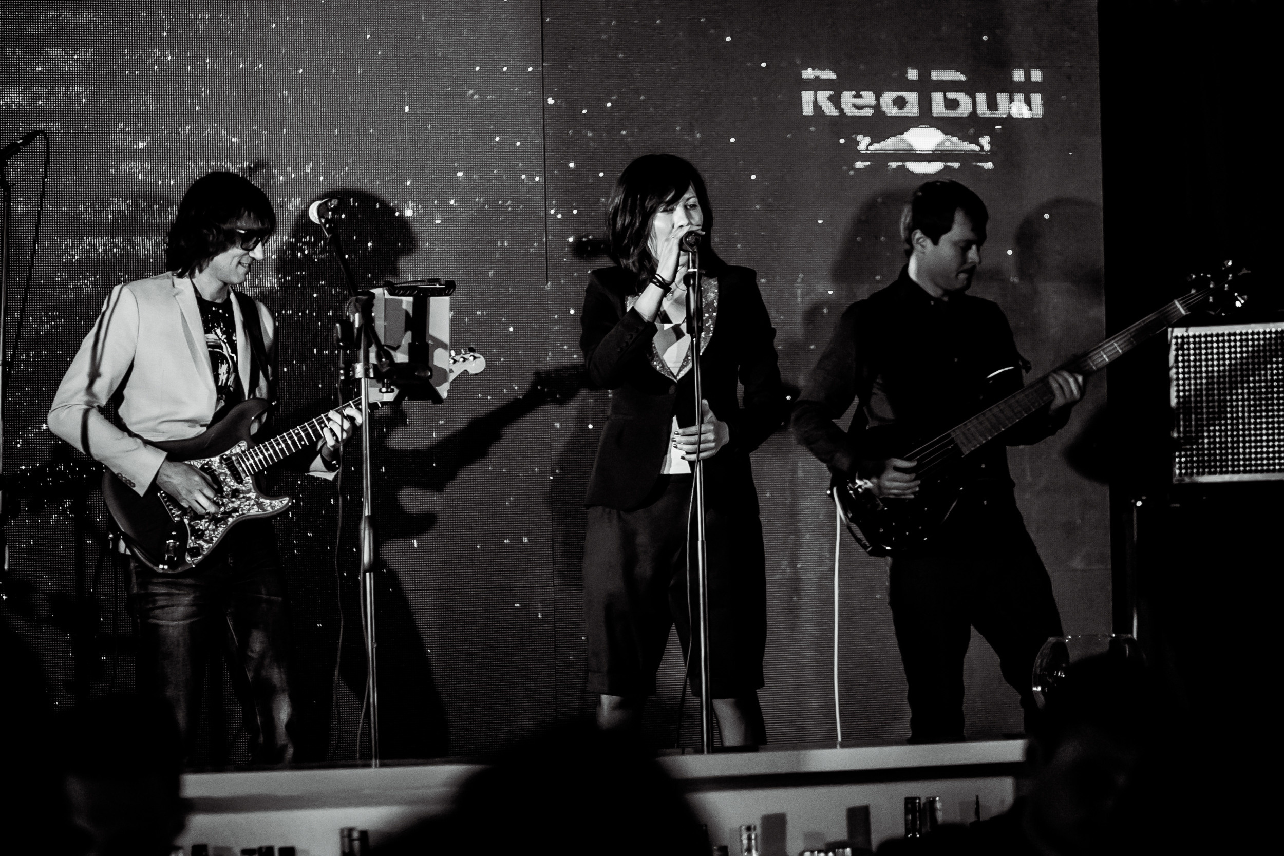 Космическая вечеринка RED BULL. Репортажный фотограф в Сочи Дмитрий Ветринский