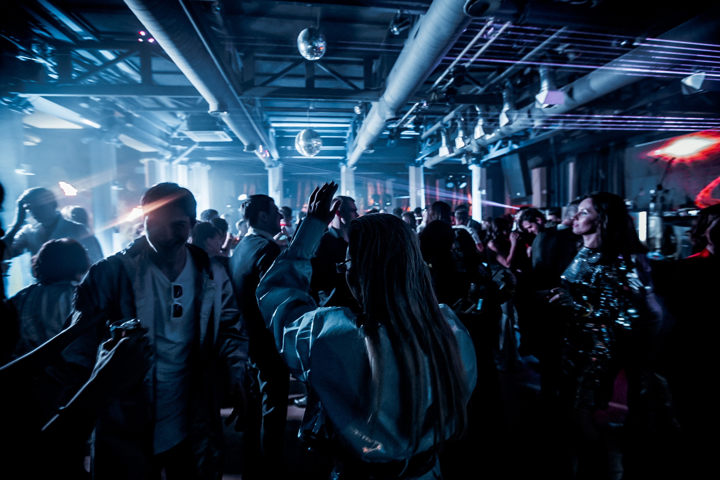 Космическая вечеринка RED BULL. Репортажный фотограф в Сочи Дмитрий Ветринский