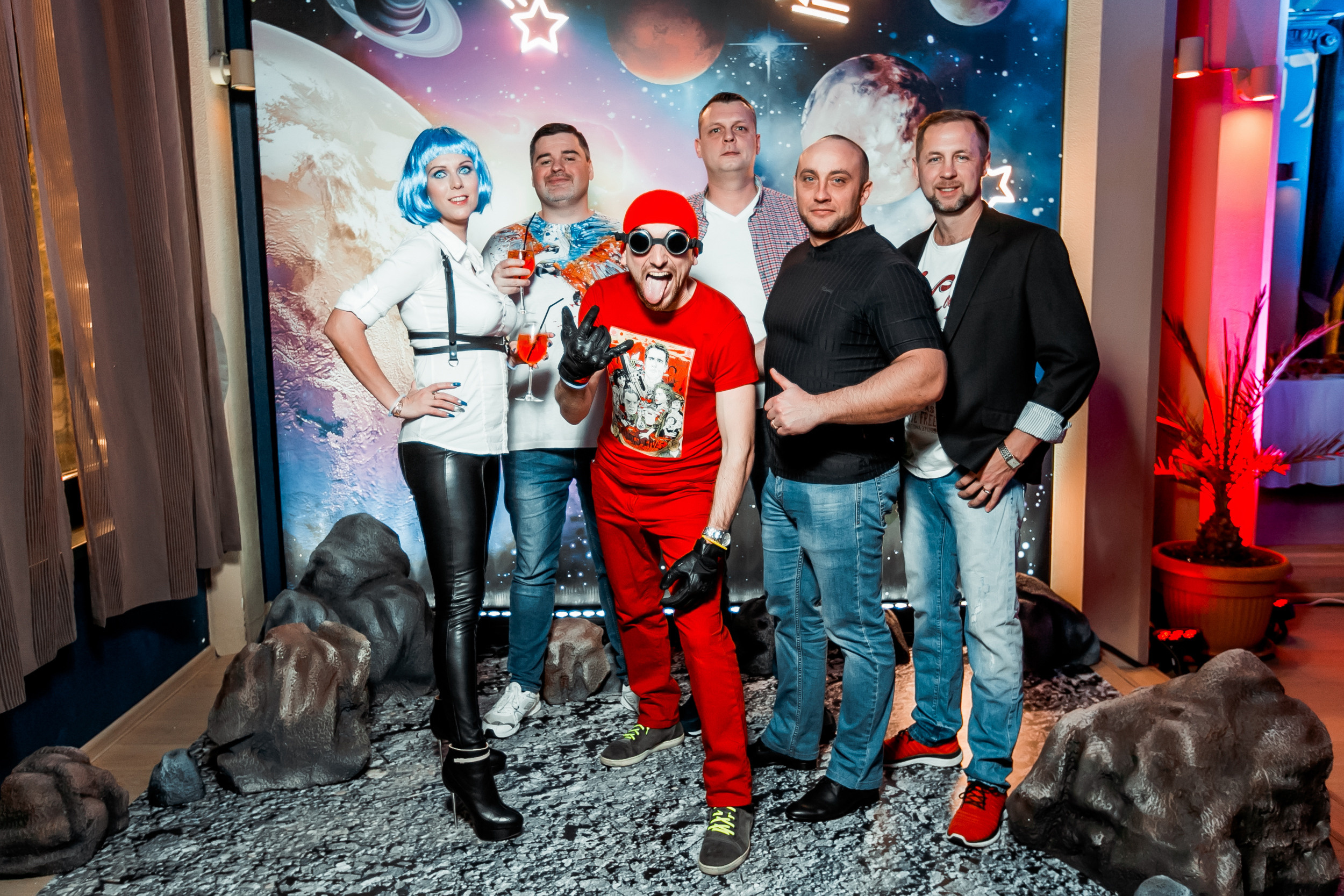 Космическая вечеринка RED BULL. Репортажный фотограф в Сочи Дмитрий Ветринский