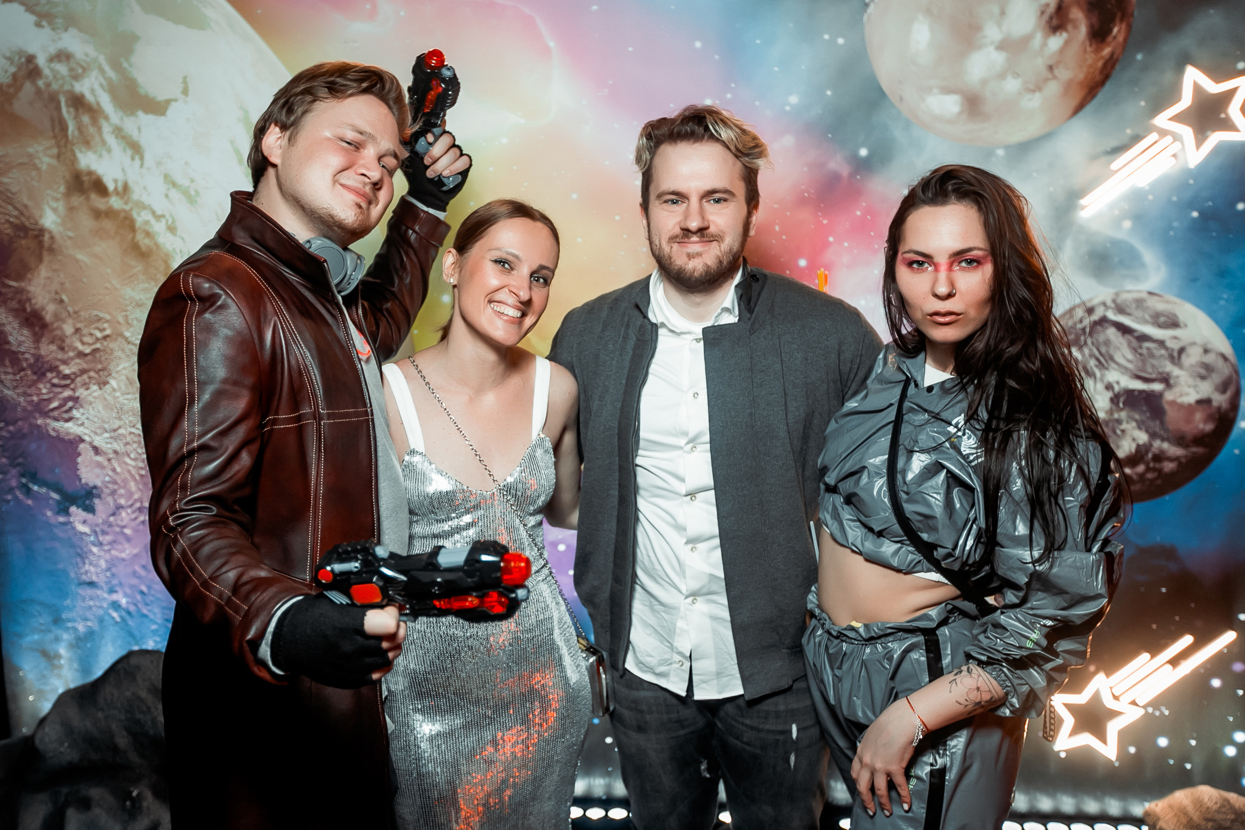 Космическая вечеринка RED BULL. Репортажный фотограф в Сочи Дмитрий Ветринский