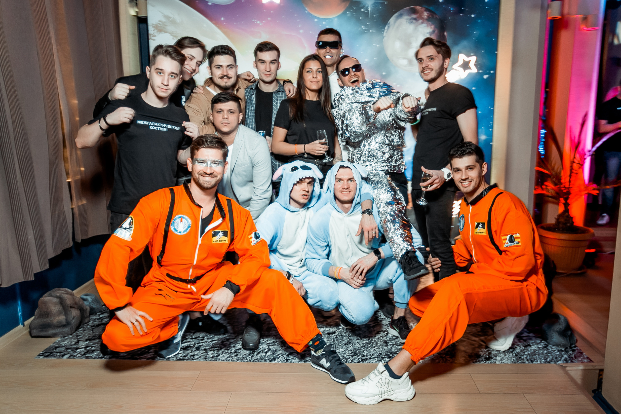 Космическая вечеринка RED BULL. Репортажный фотограф в Сочи Дмитрий Ветринский