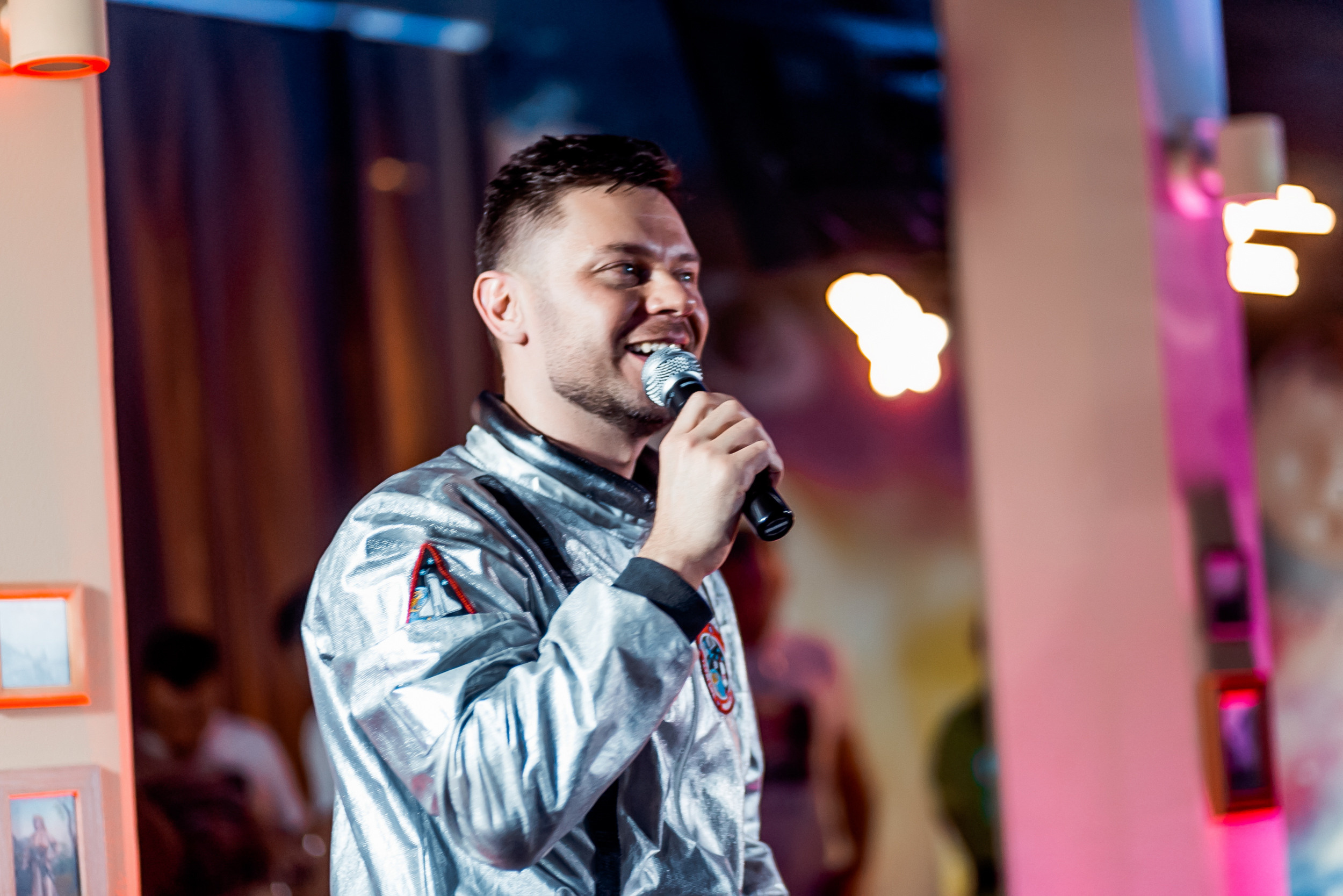 Космическая вечеринка RED BULL. Репортажный фотограф в Сочи Дмитрий Ветринский