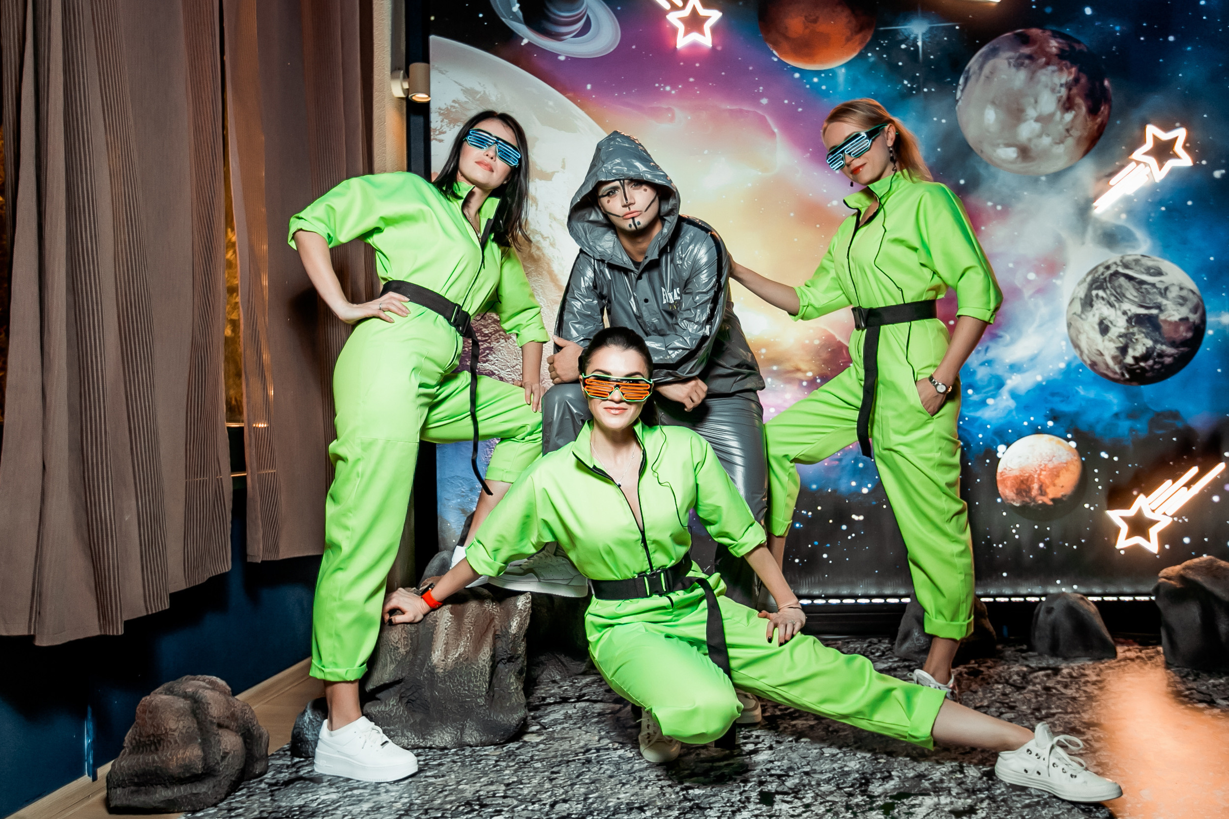 Космическая вечеринка RED BULL. Репортажный фотограф в Сочи Дмитрий Ветринский