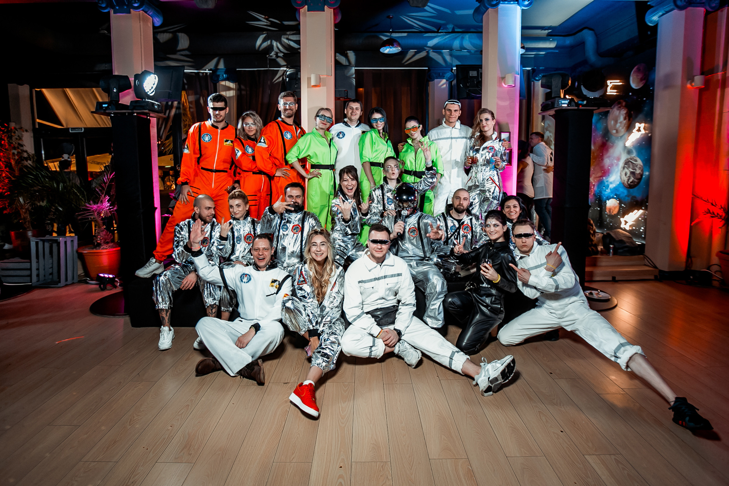 Космическая вечеринка RED BULL. Репортажный фотограф в Сочи Дмитрий Ветринский