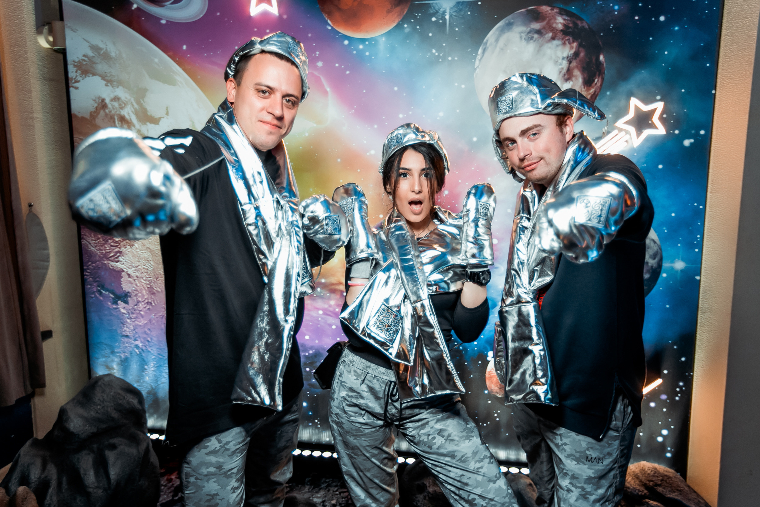 Космическая вечеринка RED BULL. Репортажный фотограф в Сочи Дмитрий Ветринский