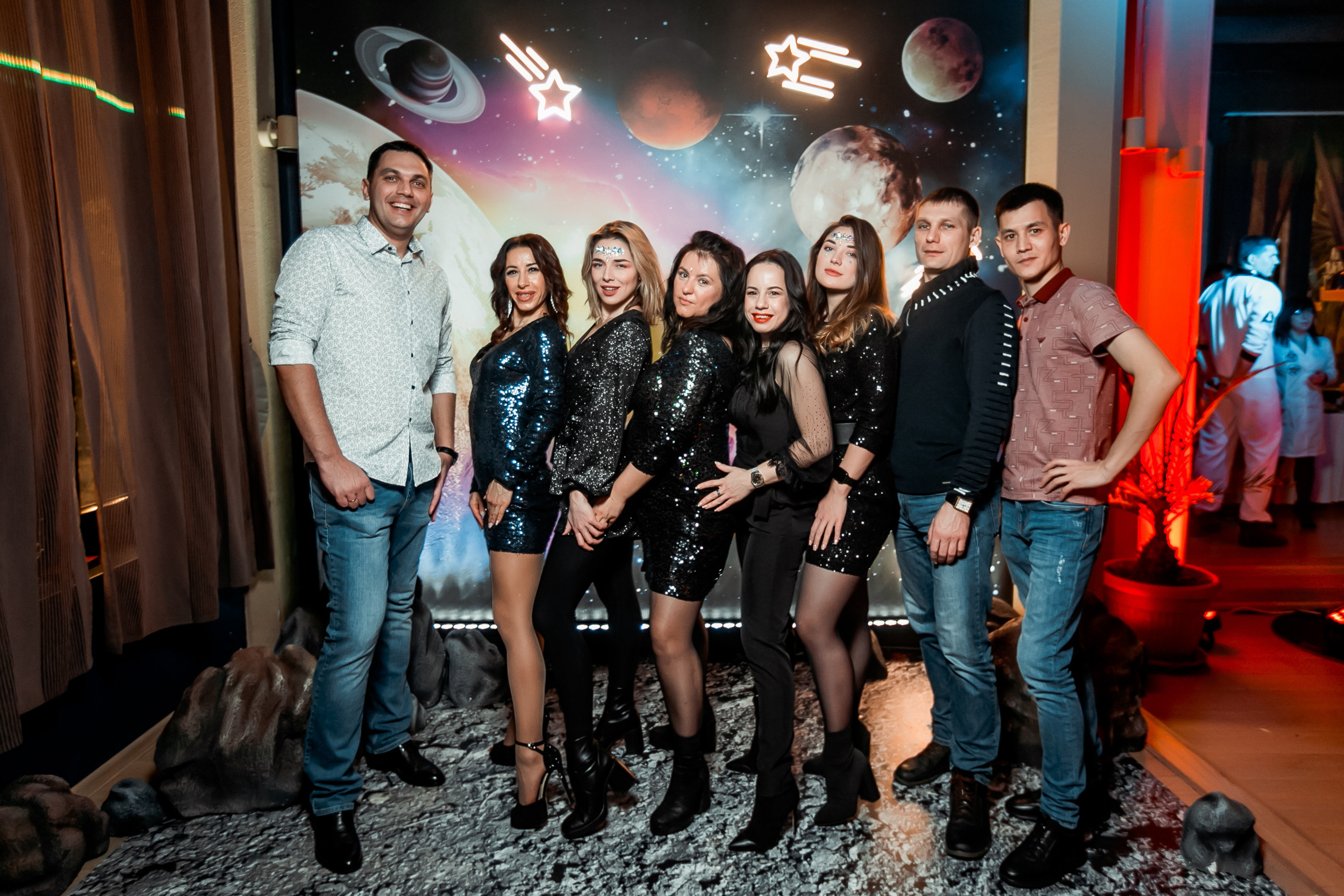 Космическая вечеринка RED BULL. Репортажный фотограф в Сочи Дмитрий Ветринский