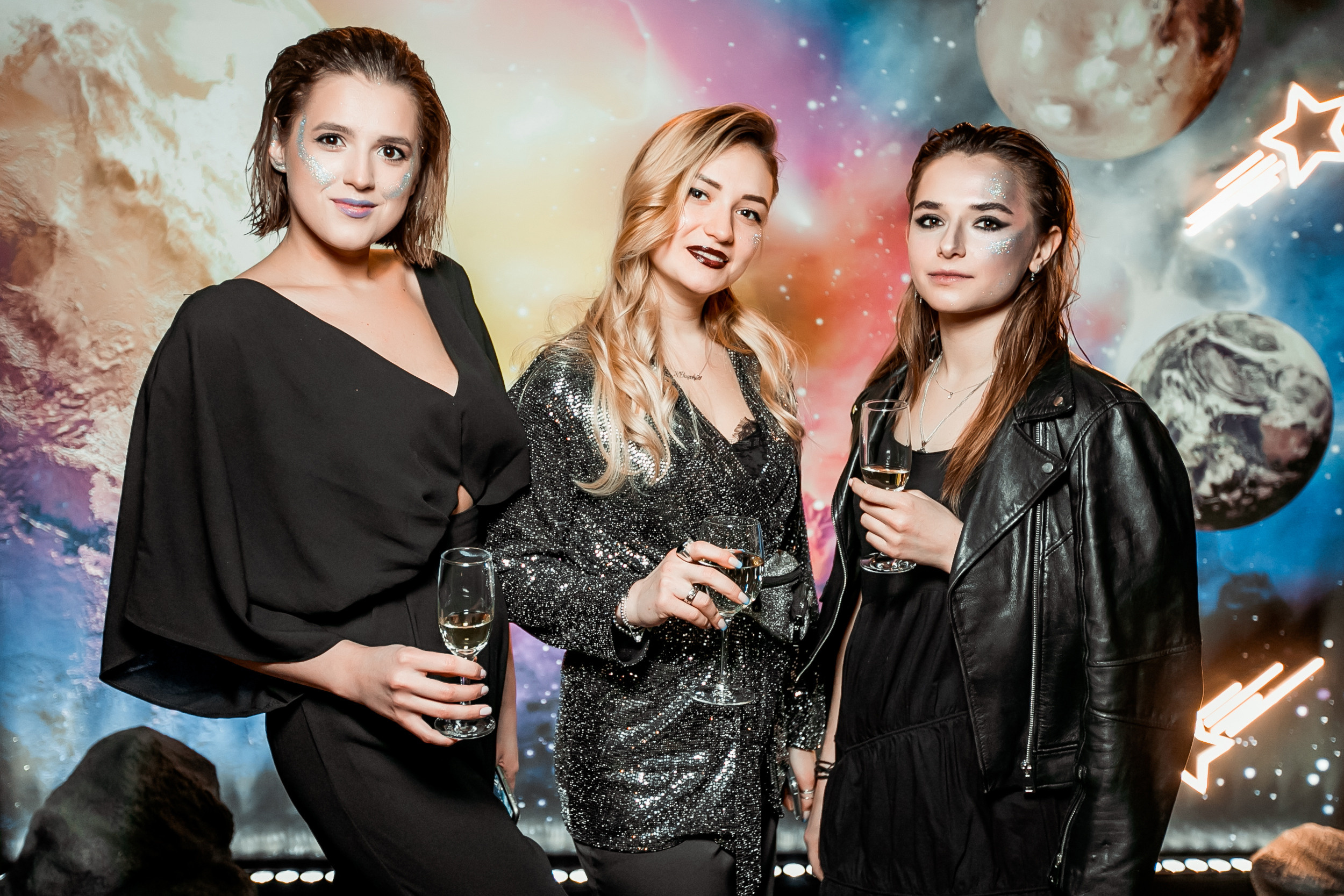 Космическая вечеринка RED BULL. Репортажный фотограф в Сочи Дмитрий Ветринский