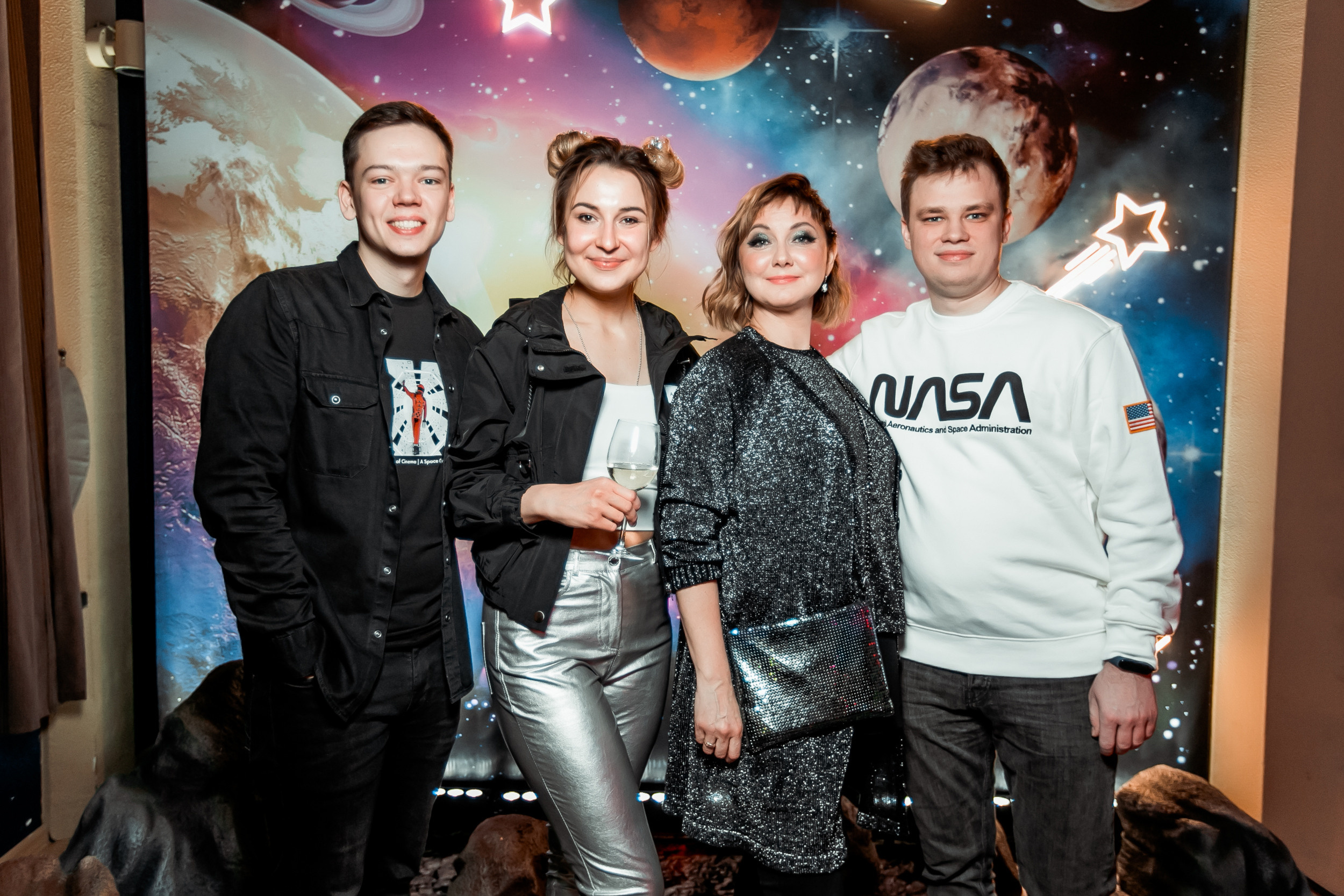 Космическая вечеринка RED BULL. Репортажный фотограф в Сочи Дмитрий Ветринский