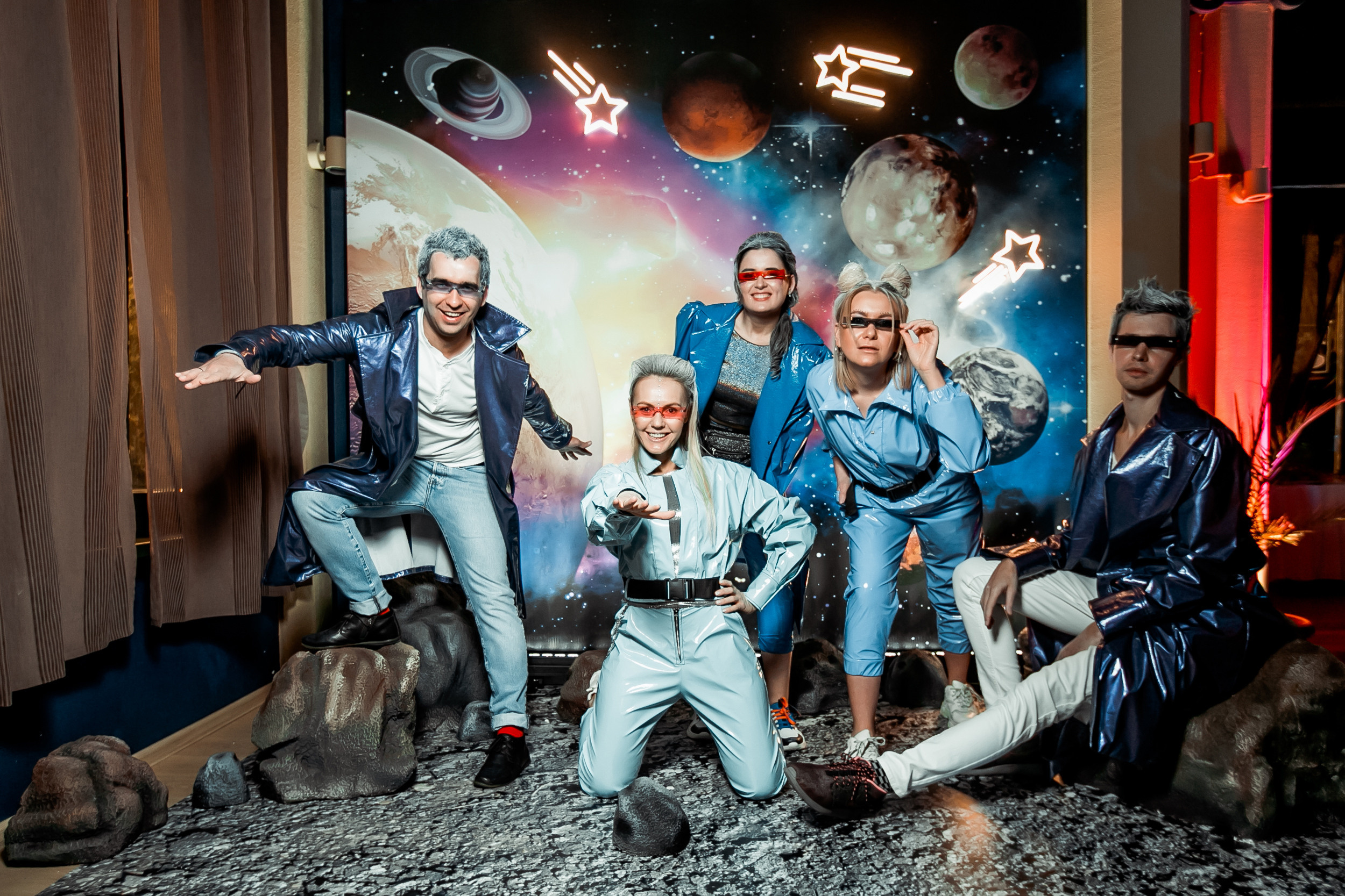 Космическая вечеринка RED BULL. Репортажный фотограф в Сочи Дмитрий Ветринский