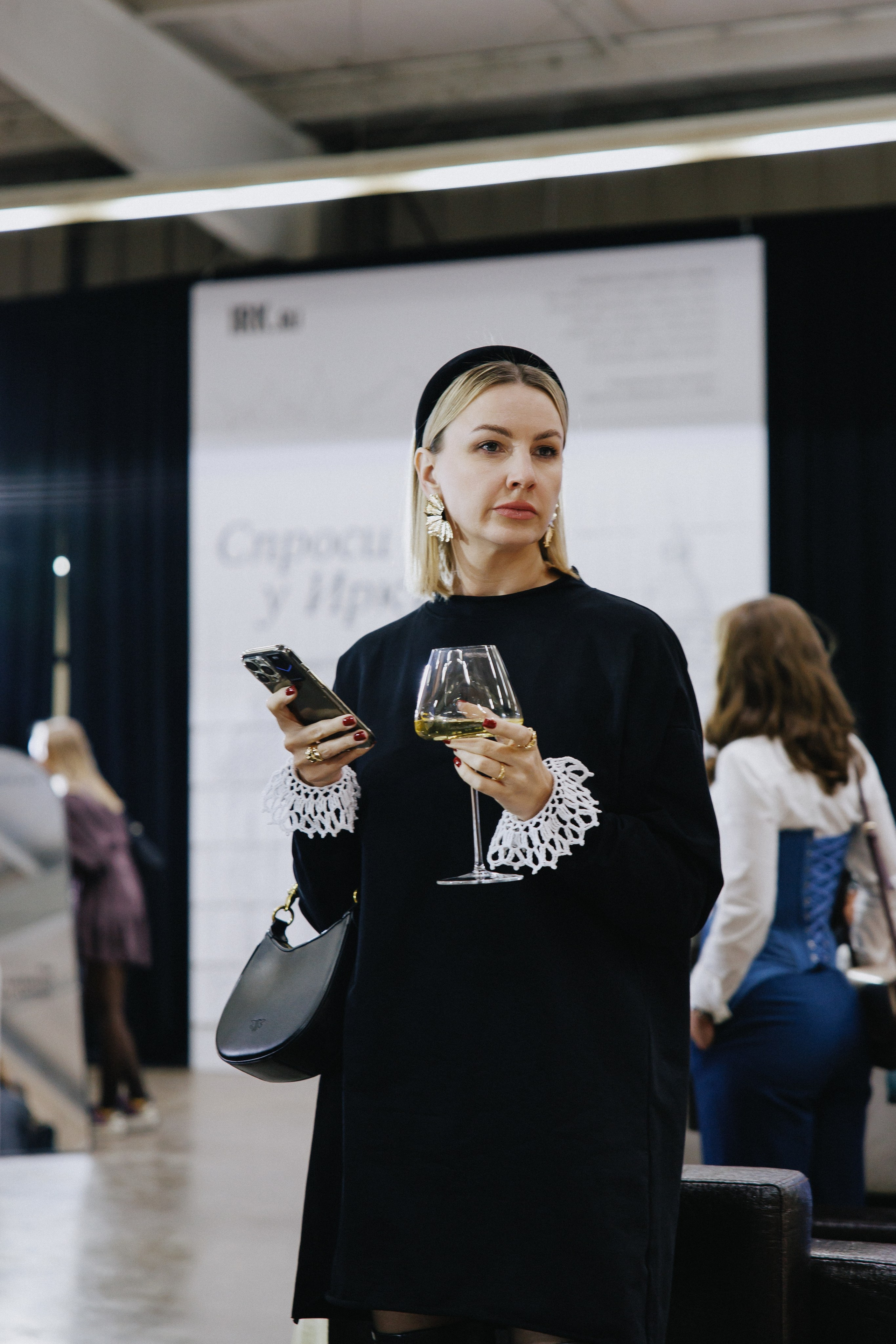 Выставка СТО ВЕЩЕЙ В ИНТЕРЬЕРЕ. Фотограф Иркутск Антипин Сергей