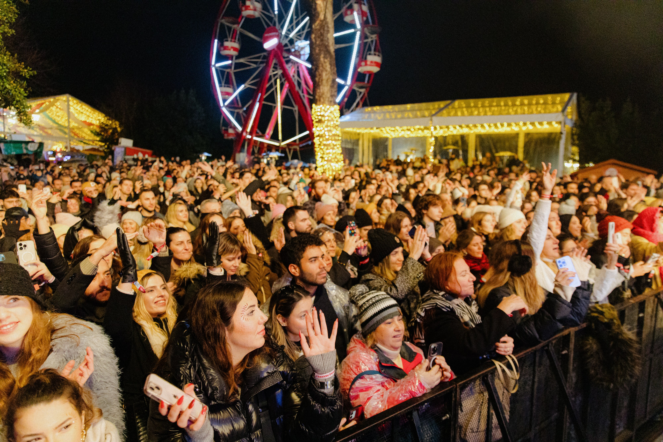 Christmas Market Istanbul. Свадебный и репортажный фотограф