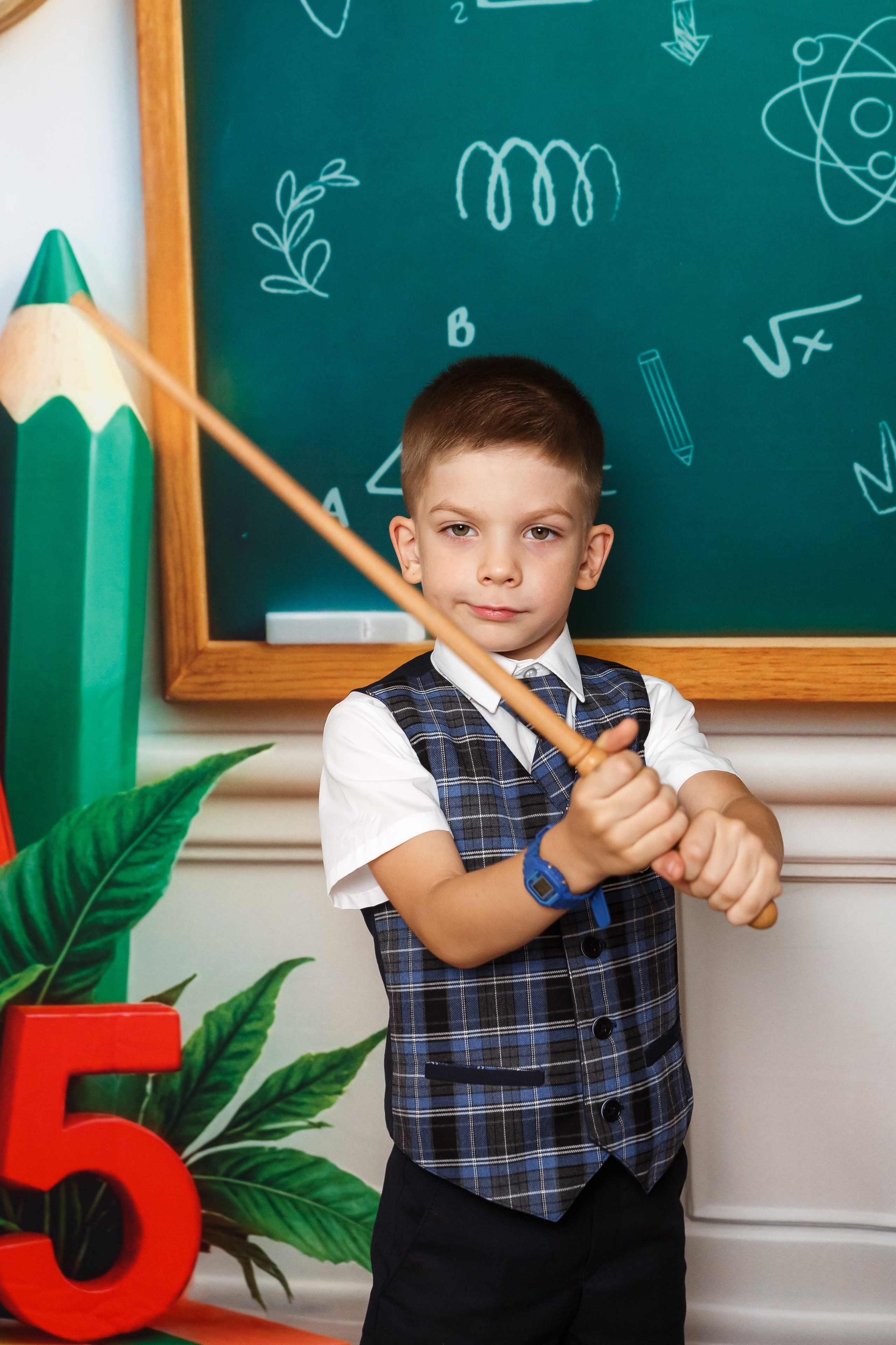 «Карандаши». Выпускные альбомы в Донецке и ДНР. Фотограф Донецк и ДНР