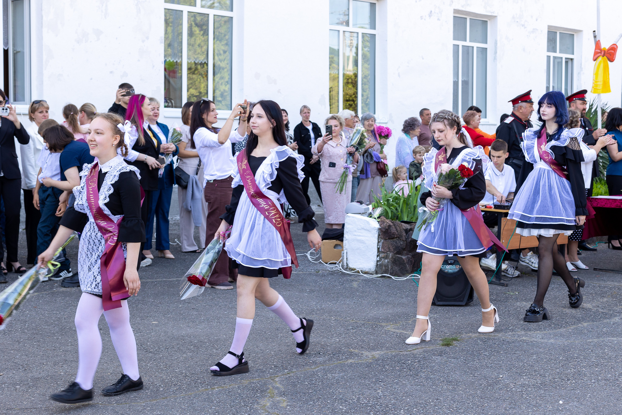 Последний звонок. Выпускные альбомы Майкоп, Краснодар Елена Золотарева