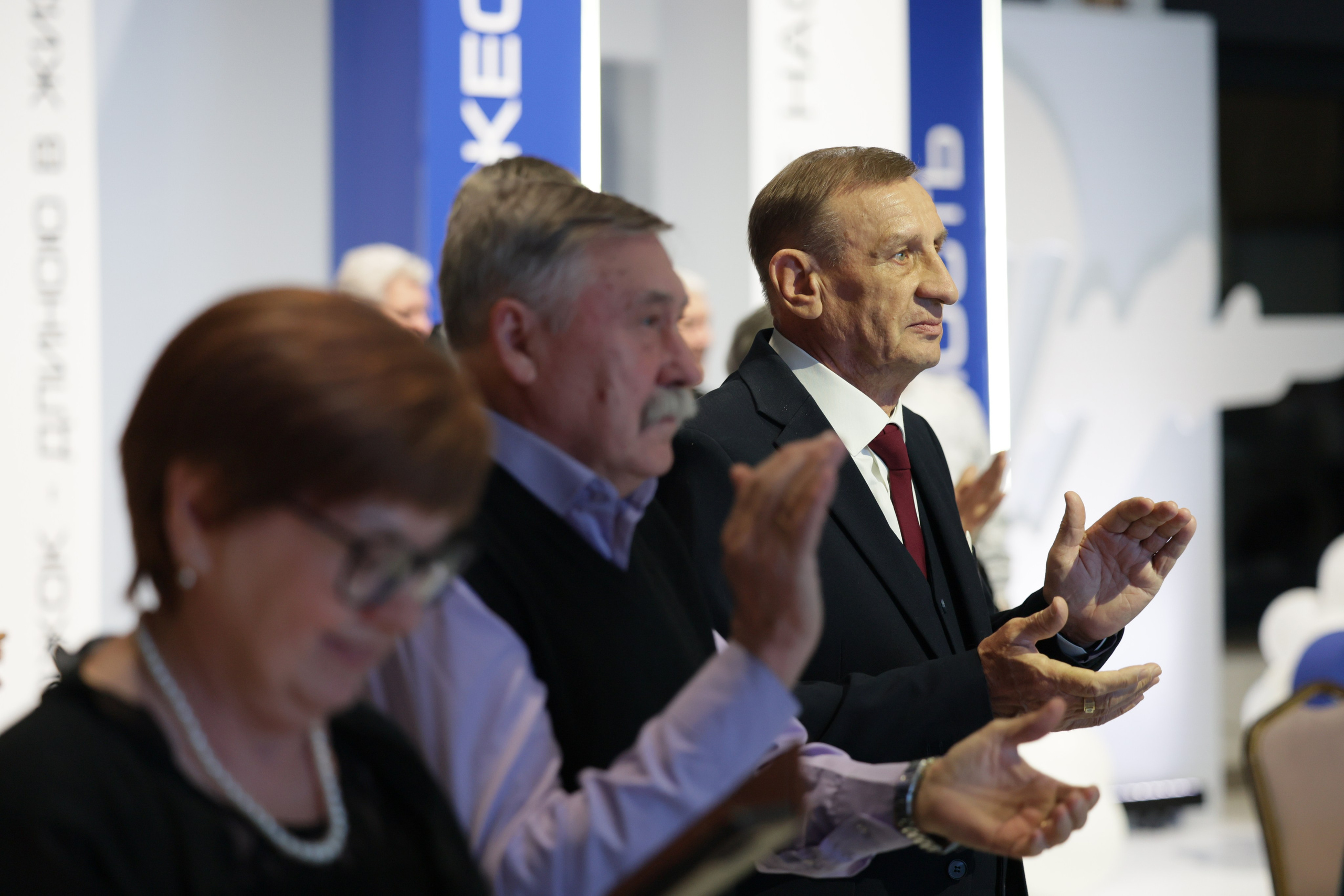 Прыжок длиною в жизнь. Фотограф свадебный, репортажный, индивидуальный, фото для маркетплейсов, брендов, автосалонов