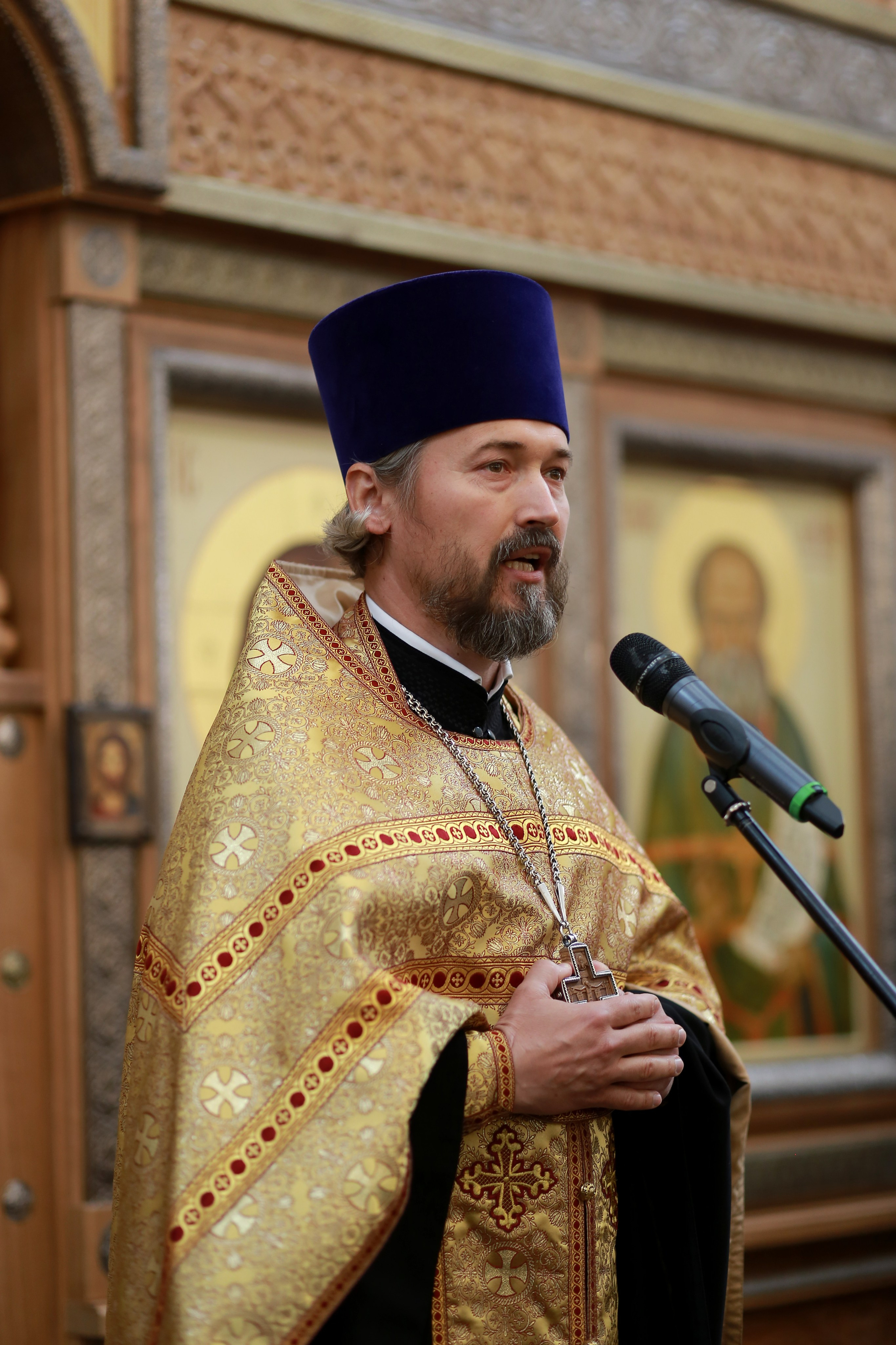 Освящение храма Алексия Мечева в Вешняках. Антонина Морозова, профессиональный семейный фотограф видеограф