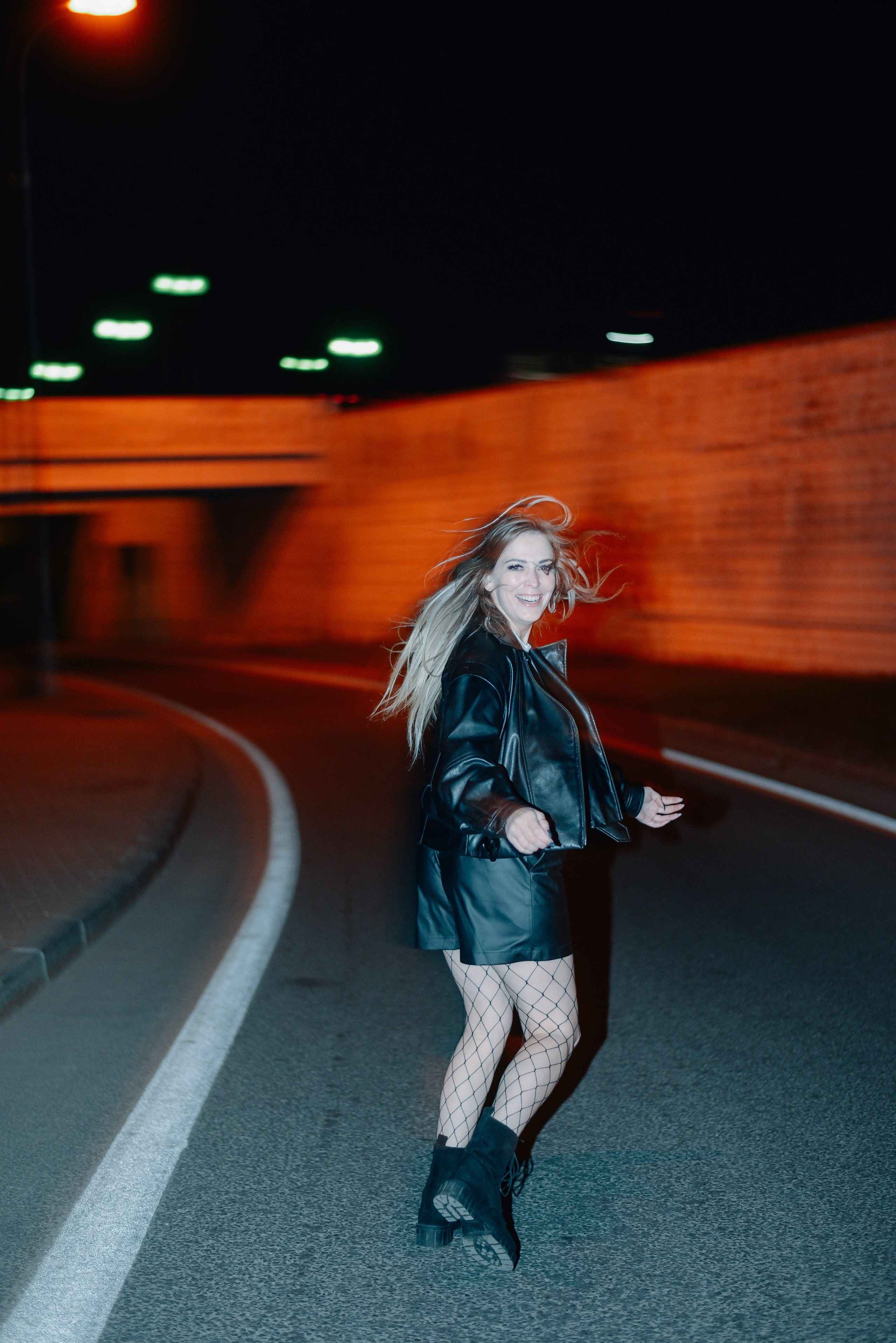 Крыша напротив Москва-Сити. Фотограф Лола Волна, город Москва