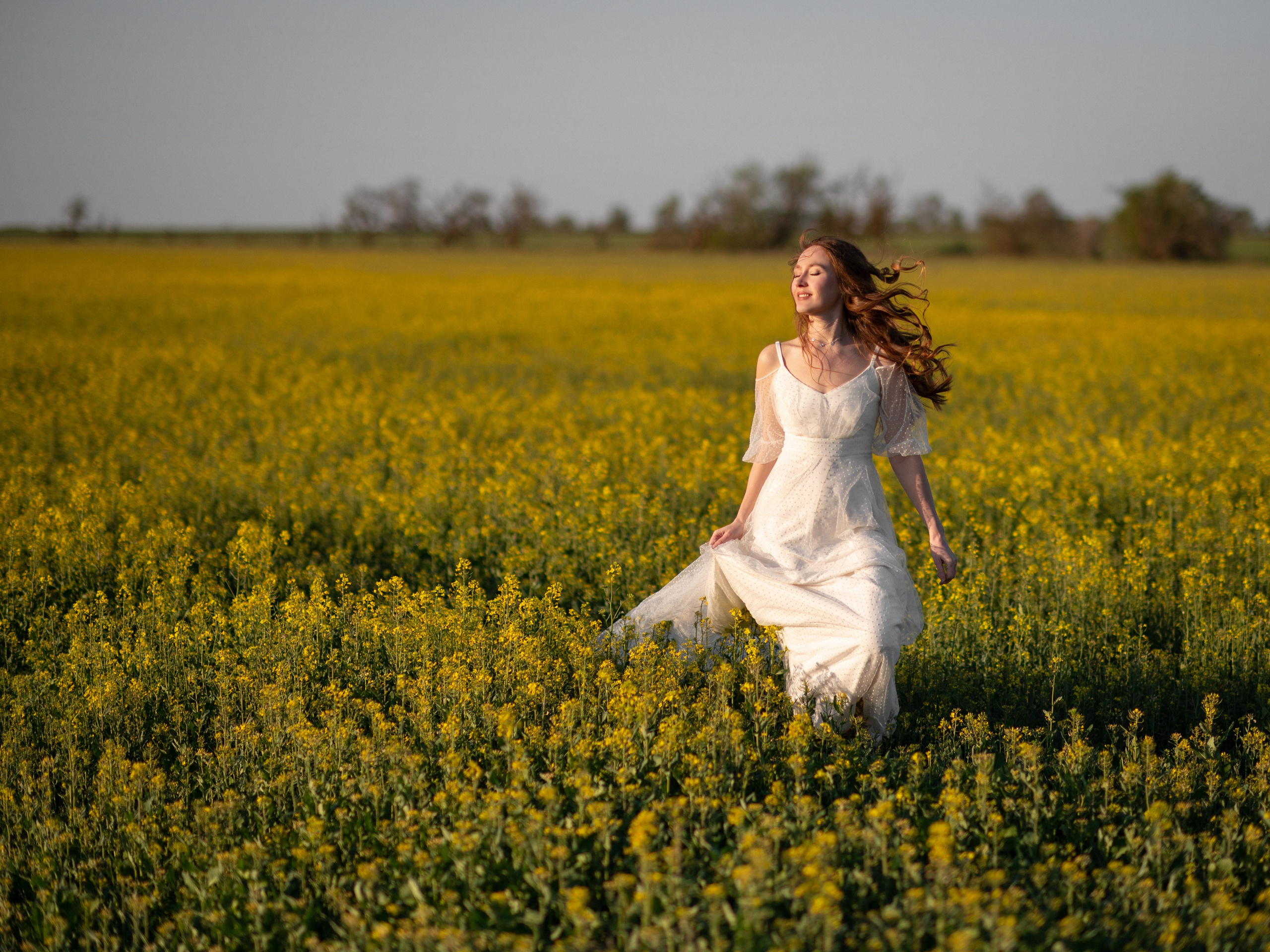 Фото в рапсовых полях. Семейный фотограф в Севастополе и Крыму Александра Погребняк