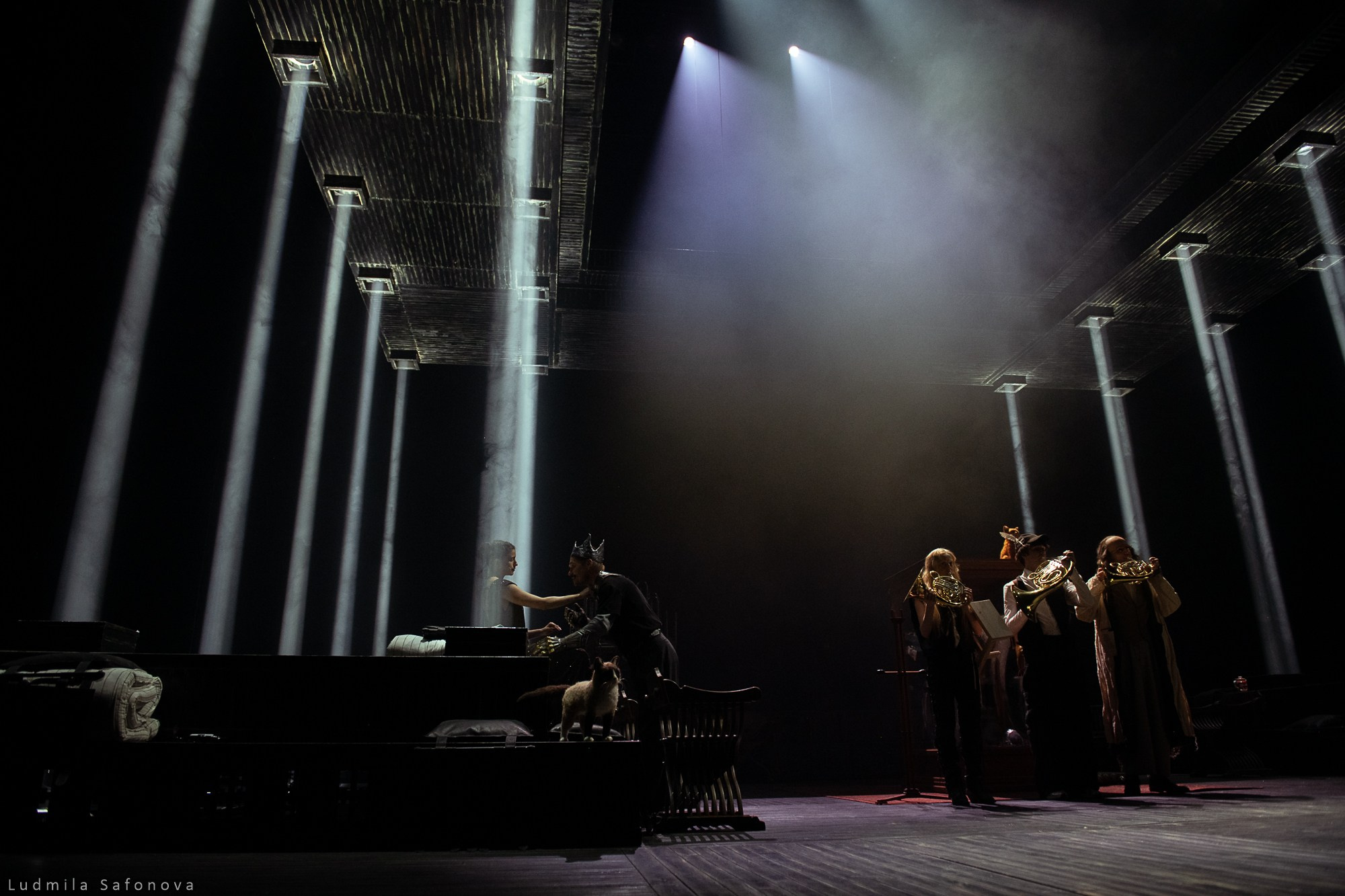 Гамлет. Режиссёр Андрей Гончаров. Гамлет Юра Борисов. Lucytheatre