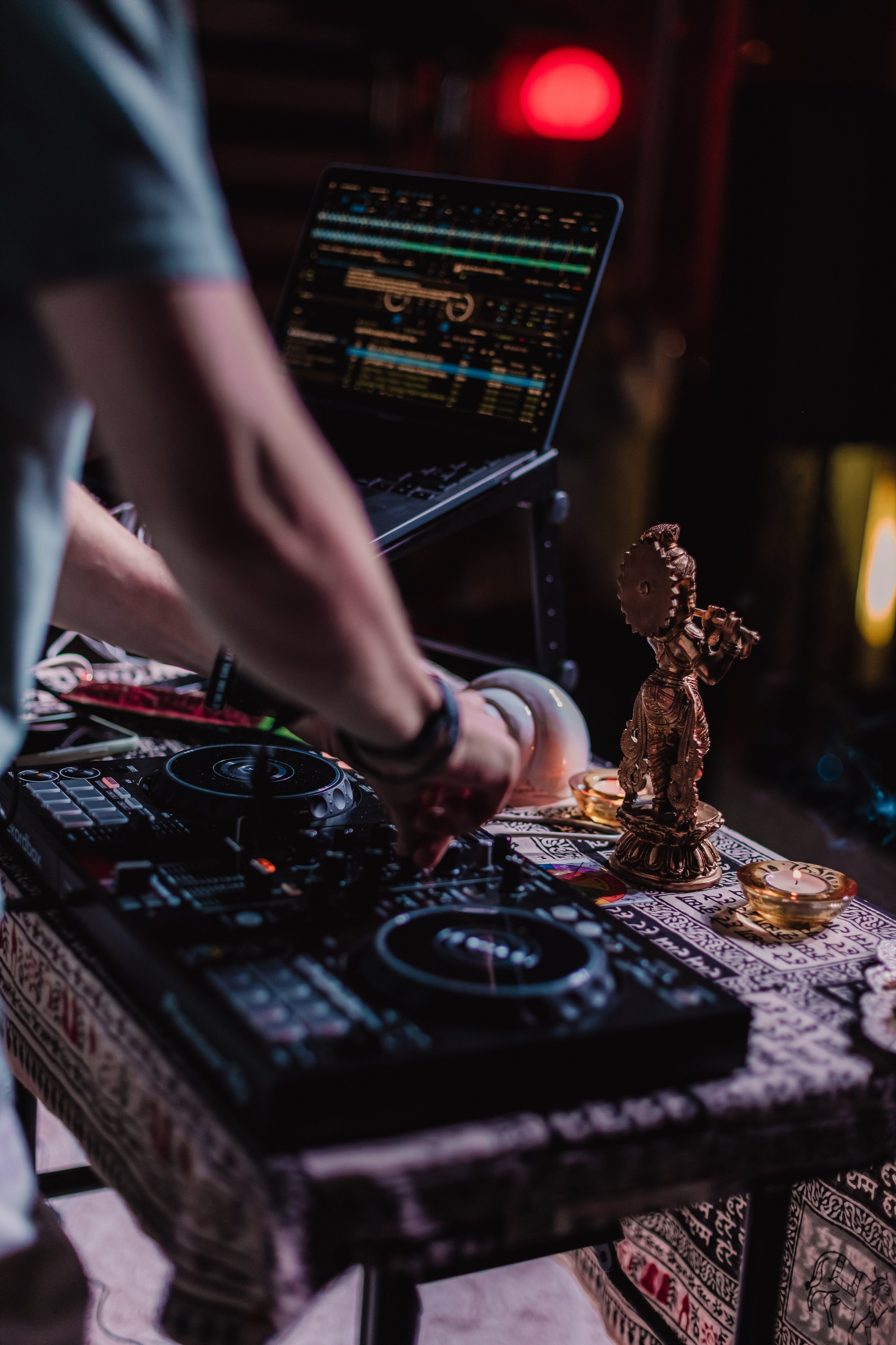 Dhira concert 108 records. Мариам Багдасарян