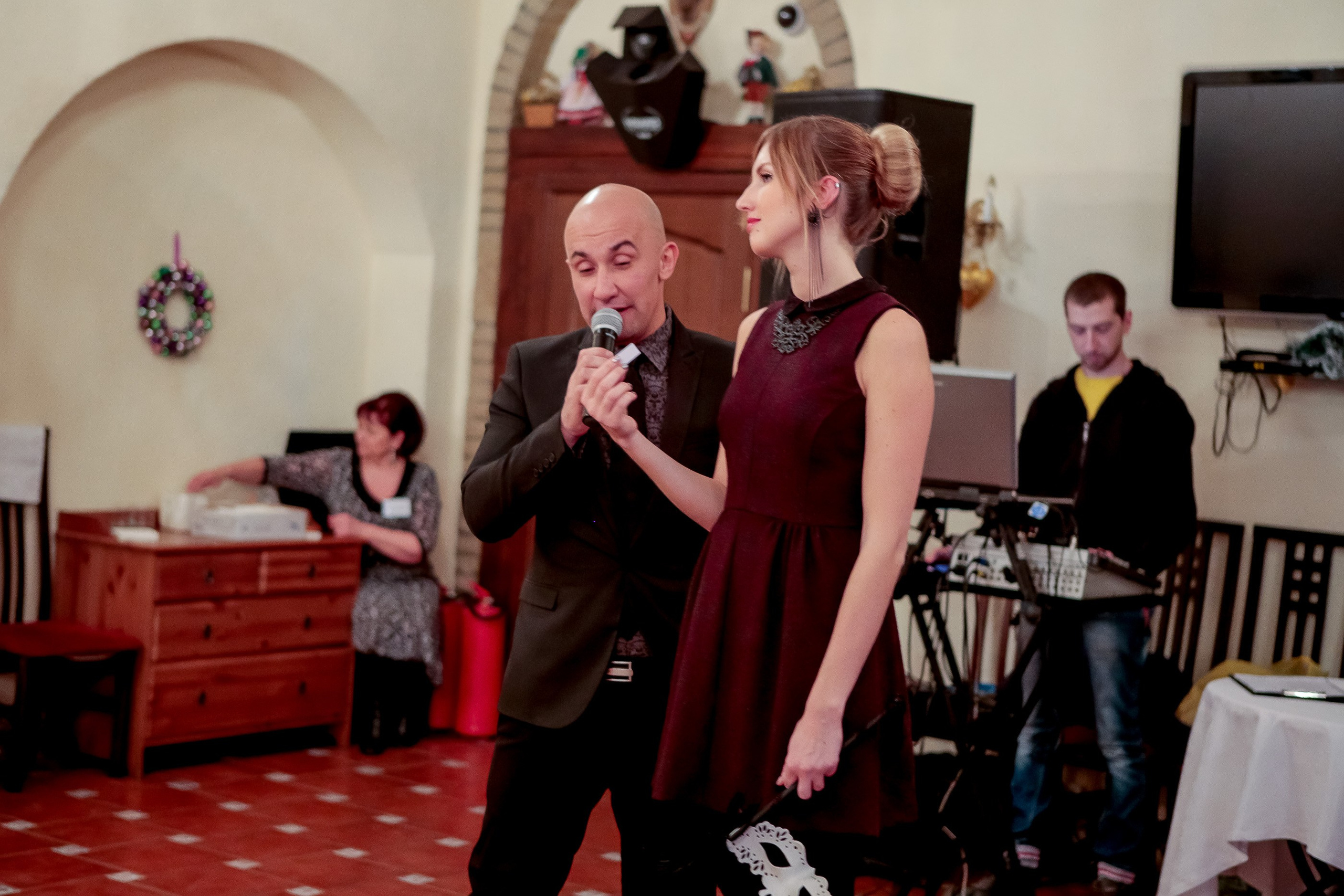 Корпоратив. Max Matvich and Victoria Basova are professionals in their field