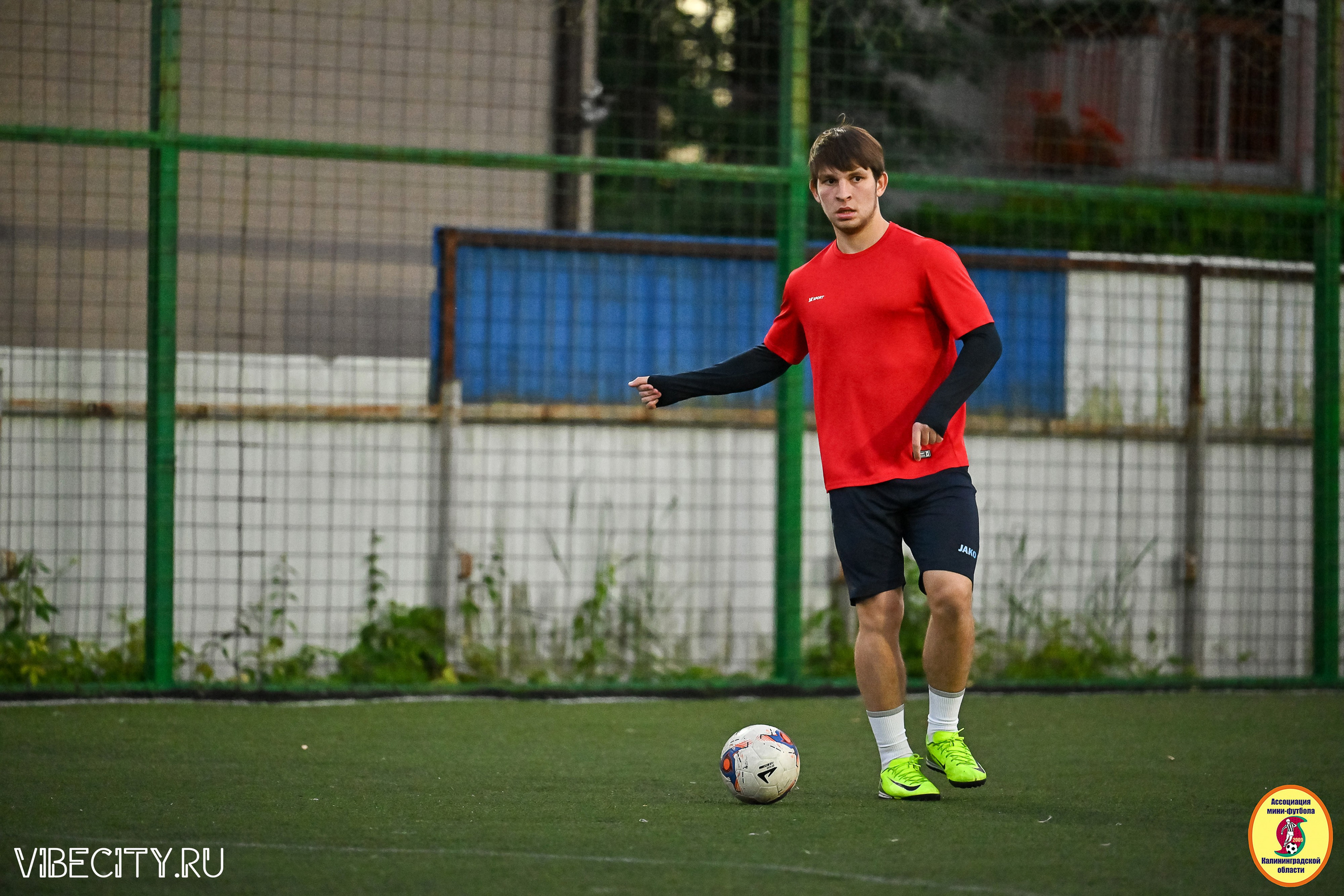 ИГРЫ МИНИ-ФУТБОЛЬНОЙ И КОРПОРАТИВНОЙ ЛИГИ. VIBECITY.RU Вайб Сити Ру Фоторепортажи Фотоотчеты Калининград