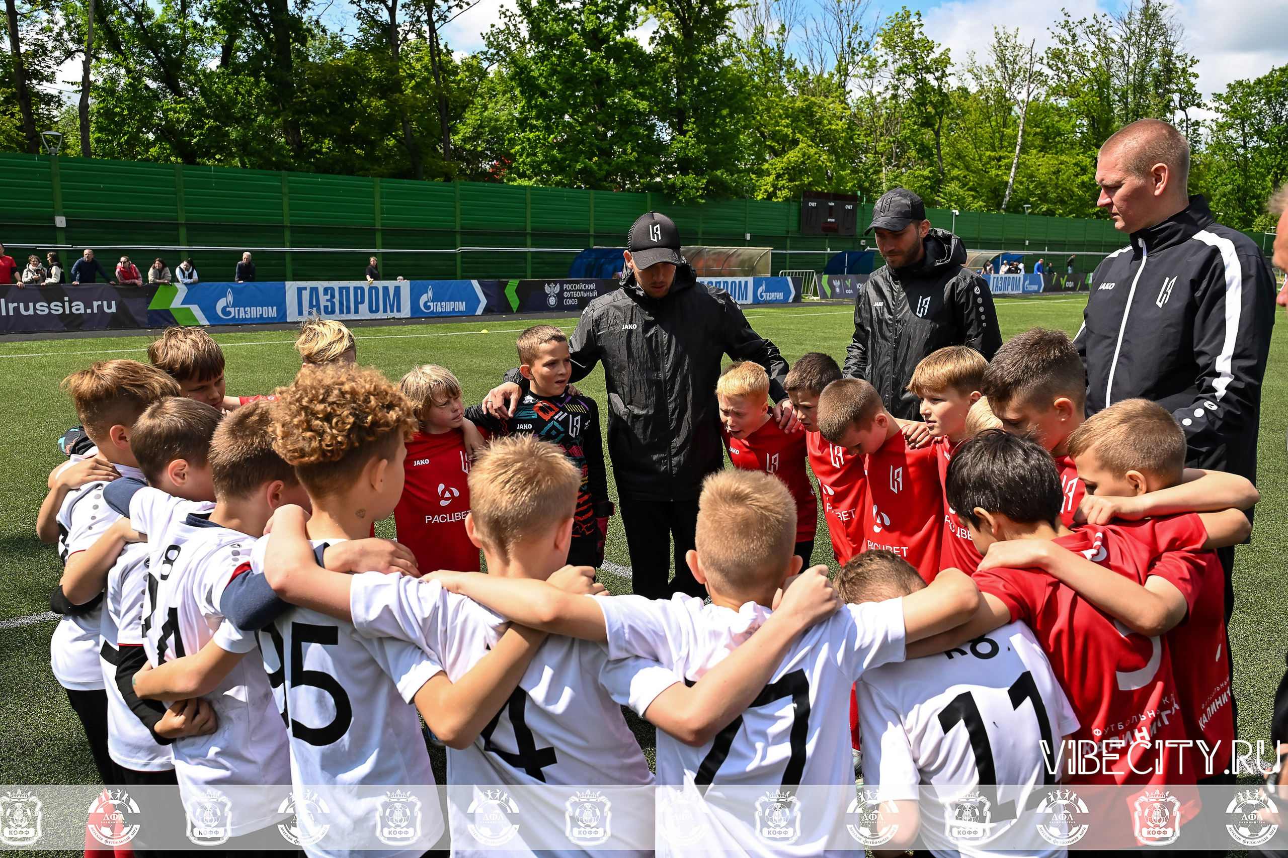 Большие Звезды светят Малым. VIBECITY.RU Вайб Сити Ру Фоторепортажи Фотоотчеты Калининград