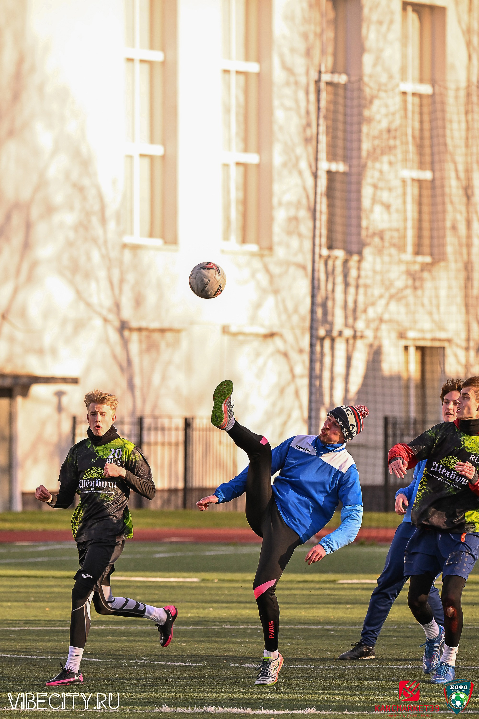 XX ЧЕМПИОНАТ КАЛИНИНГРАДСКОЙ ЛФЛ КАНЦМАРКЕТ39 сезона 2024–2025 гг. VIBECITY.RU Вайб Сити Ру Фоторепортажи Фотоотчеты Калининград