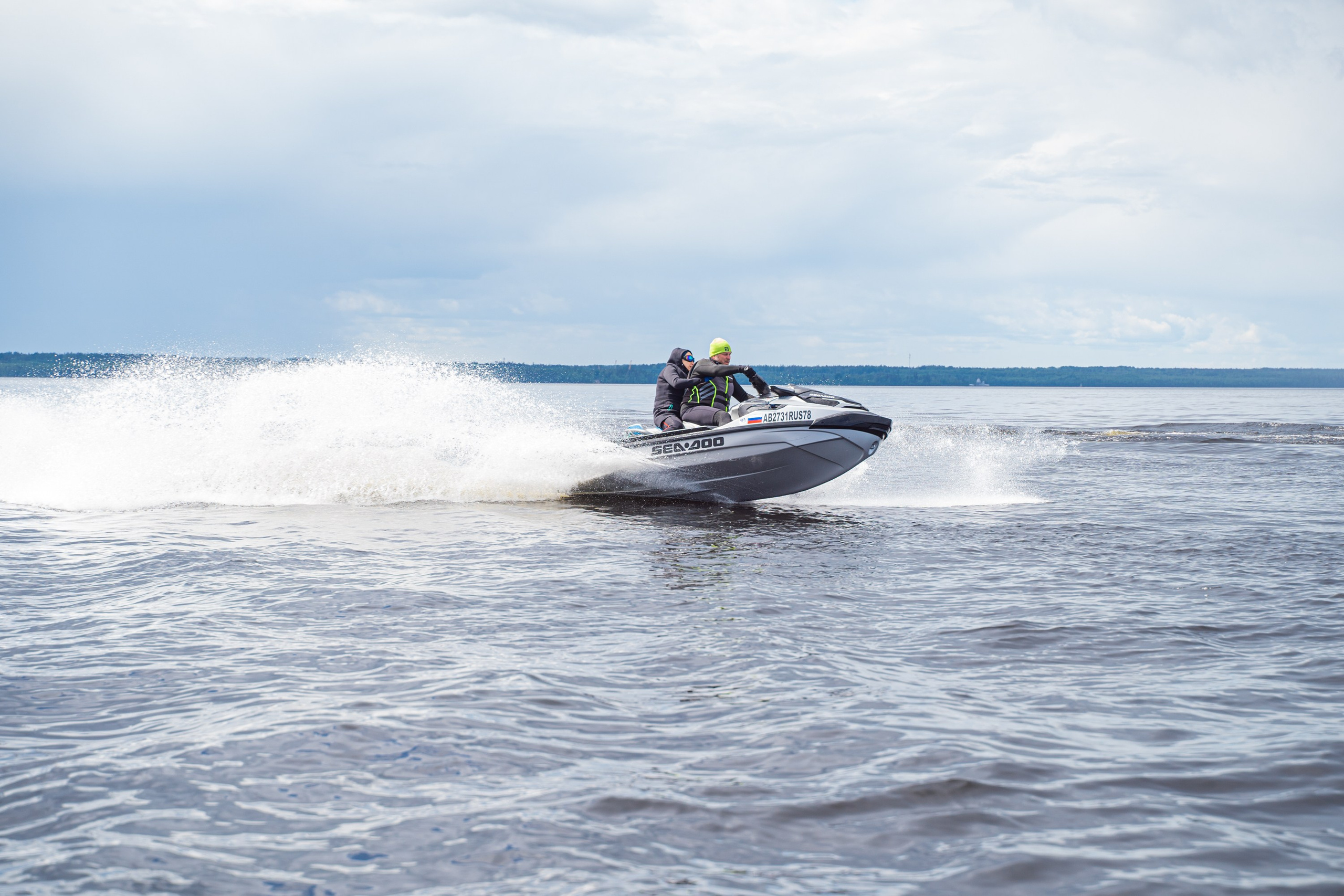 Гидровыезд в Коневский мужской монастырь. Свадебный, семейный, портретный, репортажный фотограф в Санкт-Петербурге