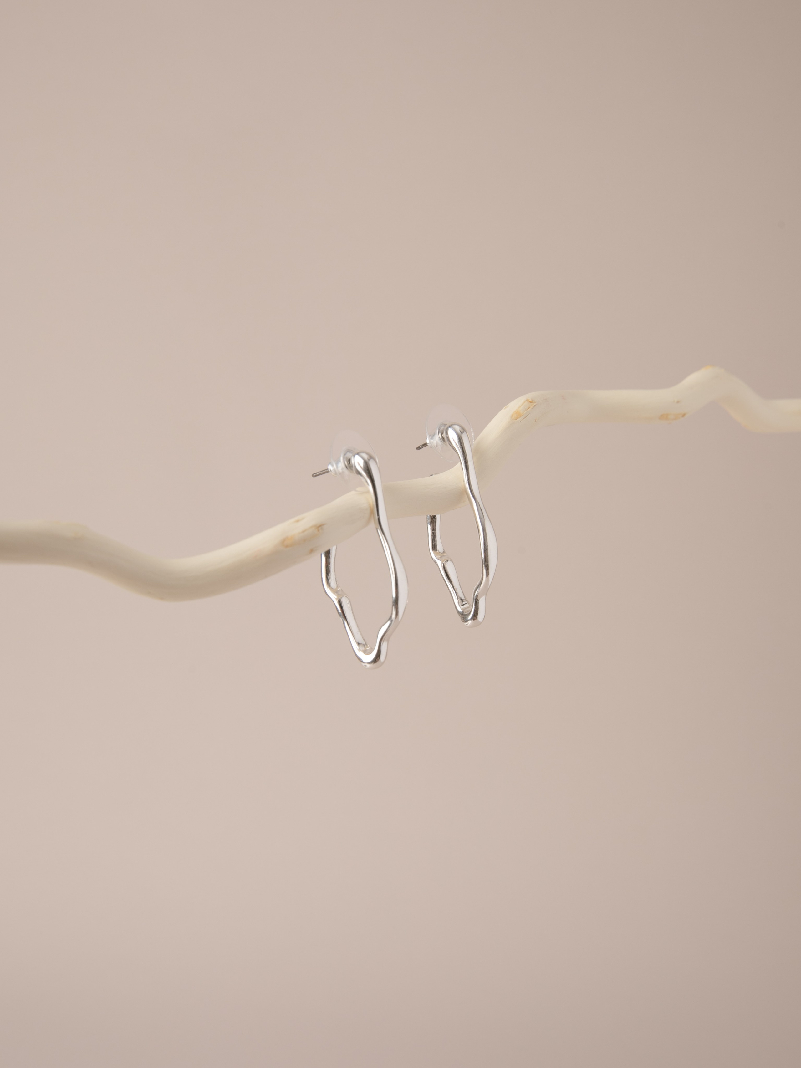 Украшения. Фотостудия предметной и модельной съёмки для маркетплейсов