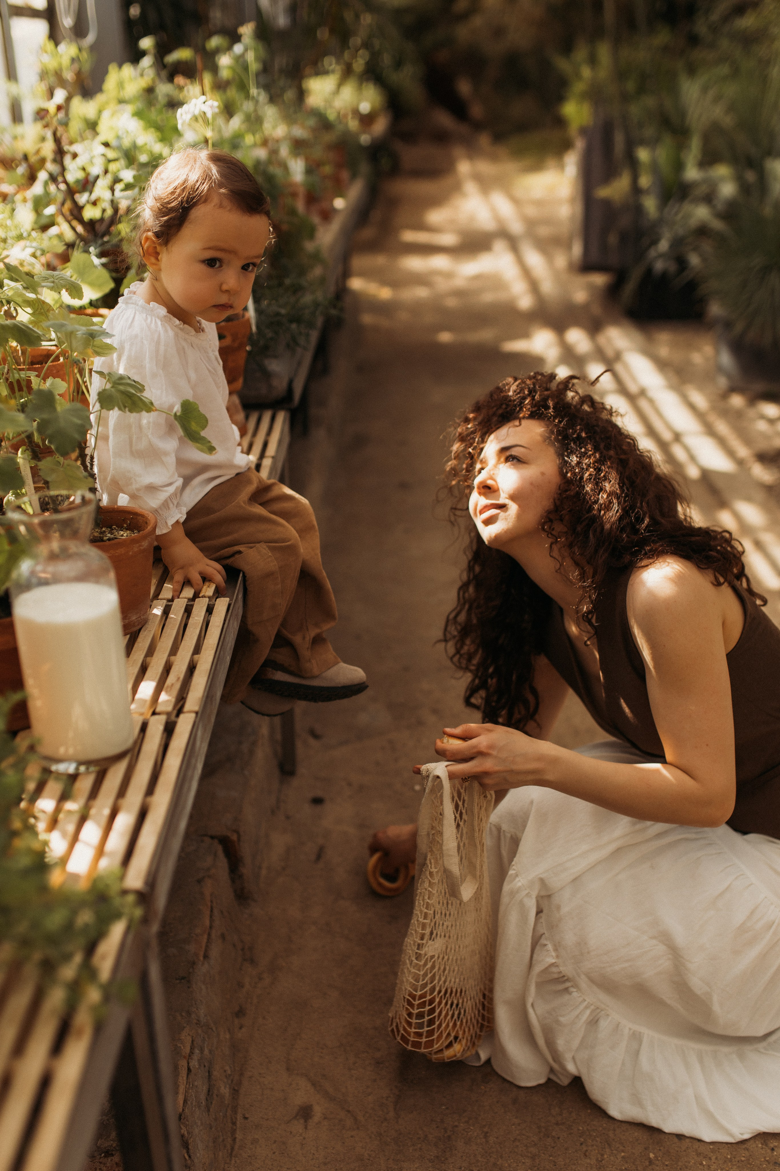 Зарина и София съемка в оранжерее. Семейный и свадебный фотограф в Москве и Зеленограде Марина Малярова