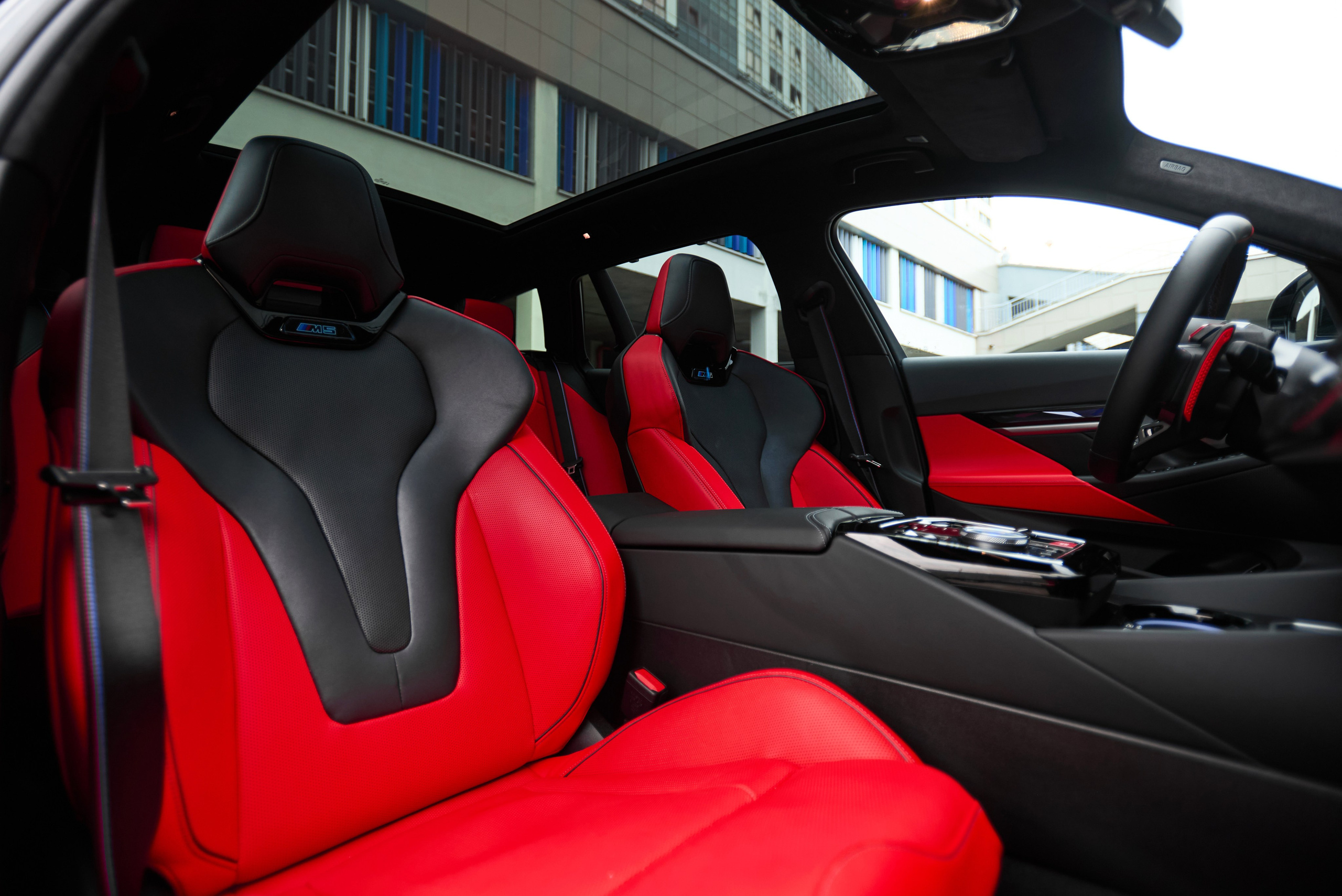 BMW M5 2025. Автомобильный и интерьерный фотограф в Минске Александр Тагаев