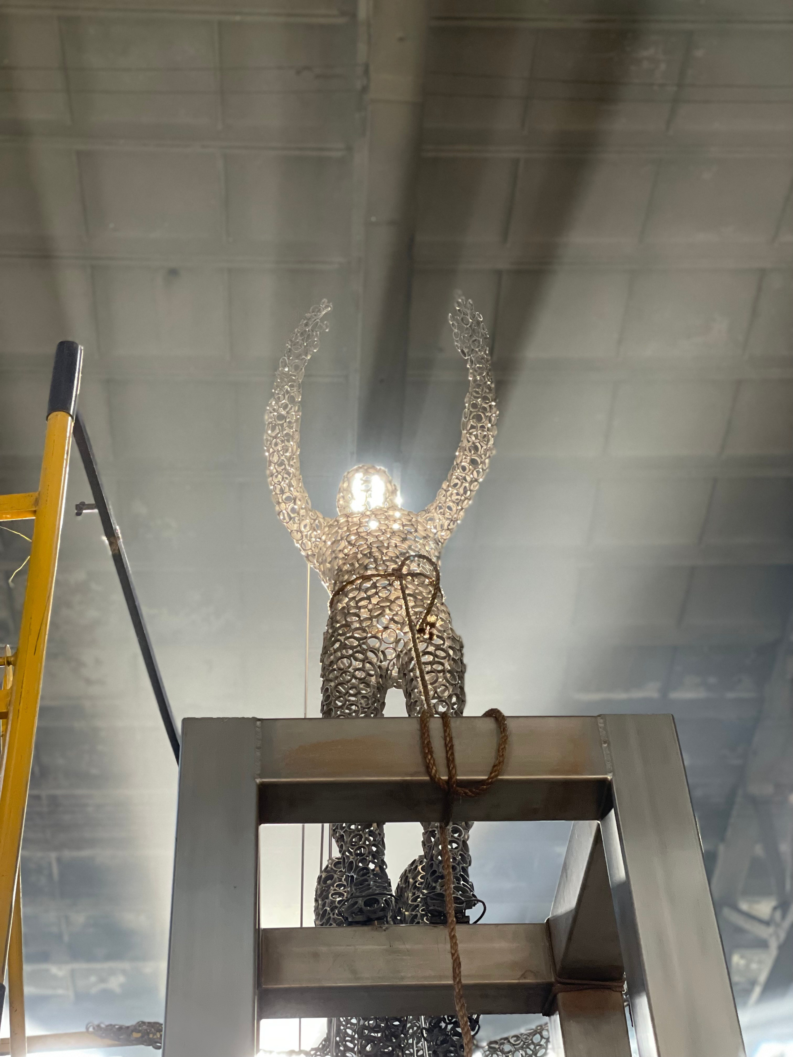 Паркур/Свободное падение /Спб/Малая Балканская 13к2 /2023. Художник — скульптор Антонина Фатхуллина