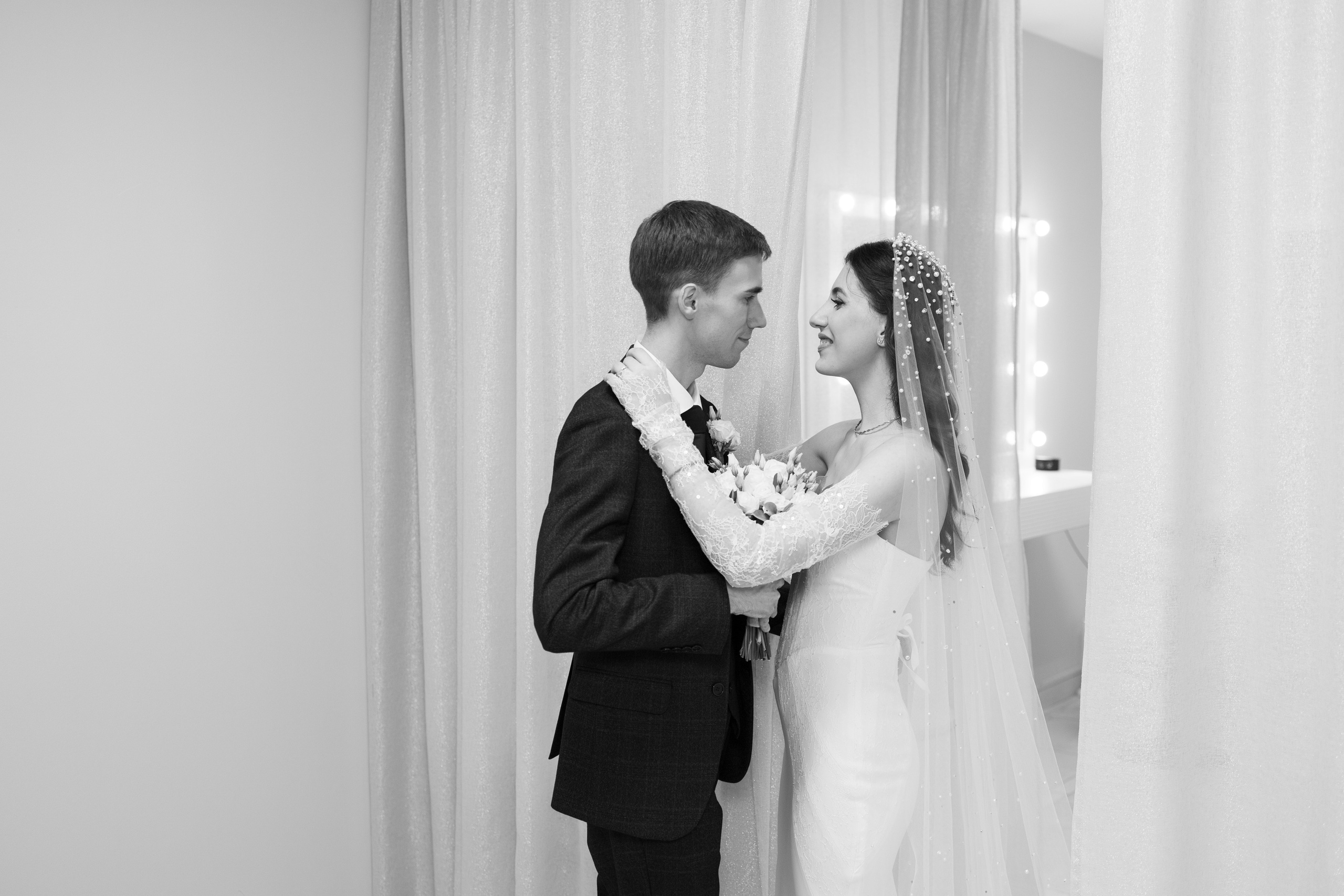 Контакты. Свадебный фотограф Курган Михаил Деркачев