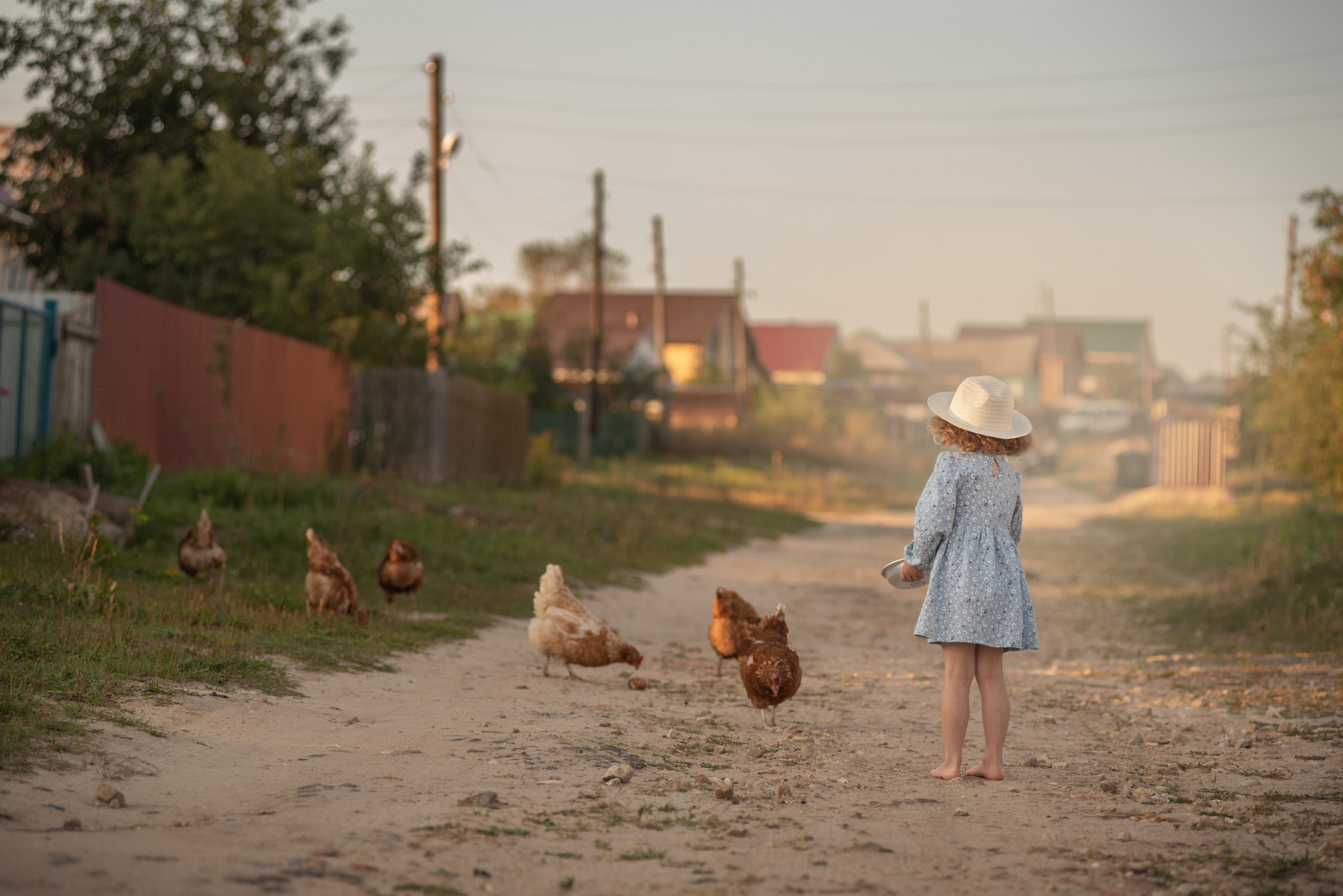Детская съемка. Вика в деревне